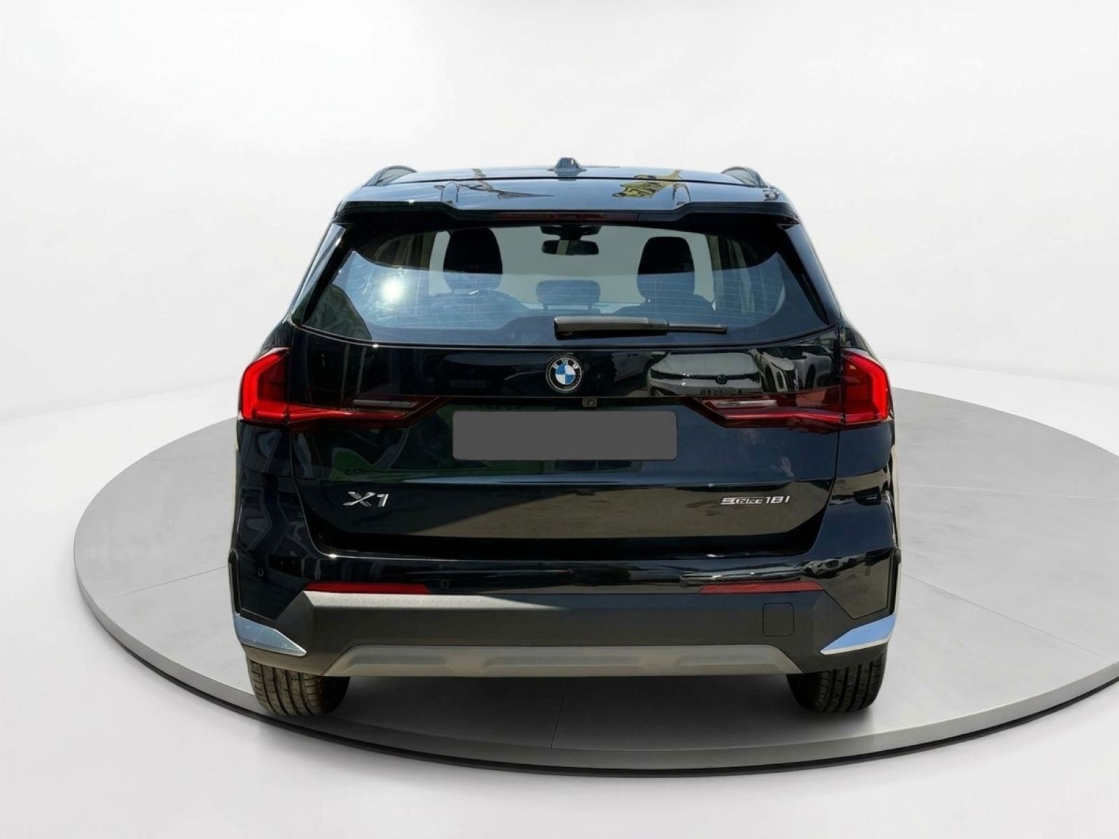 BMW X1 sDrive18i 3 