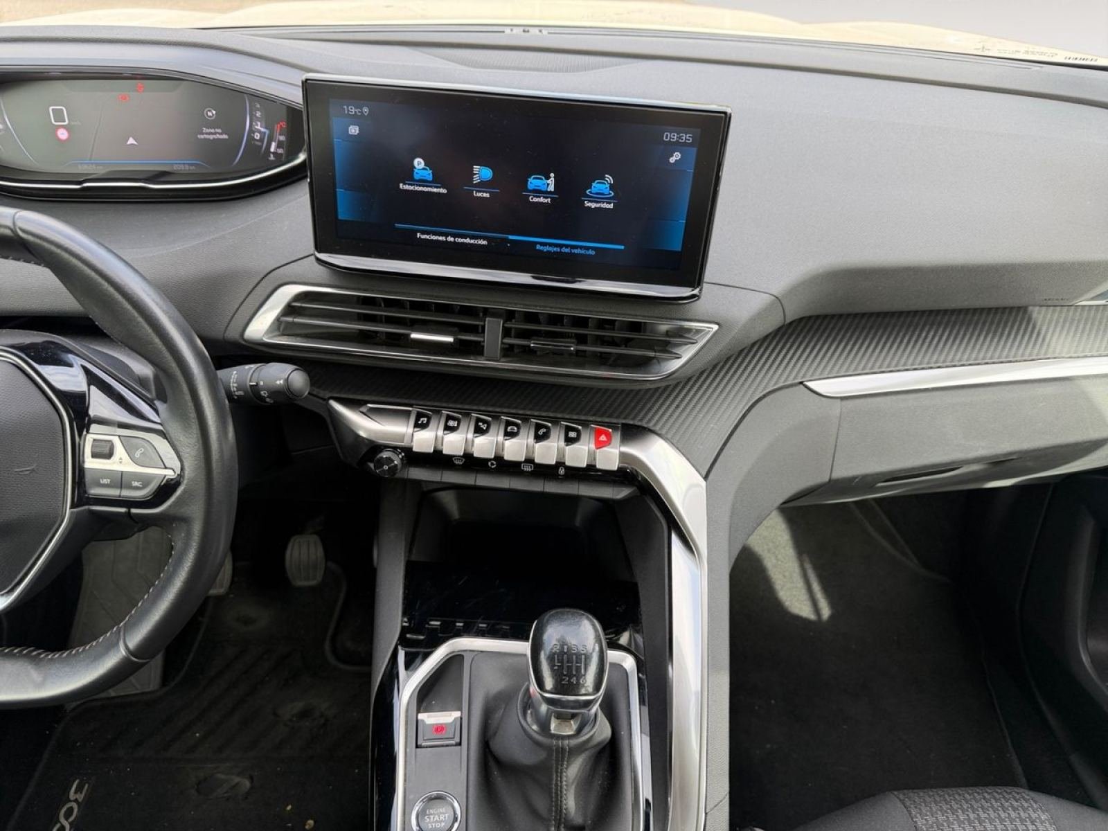 PEUGEOT 3008 1.5 BlueHDi 96kW Active Pack EAT8 10