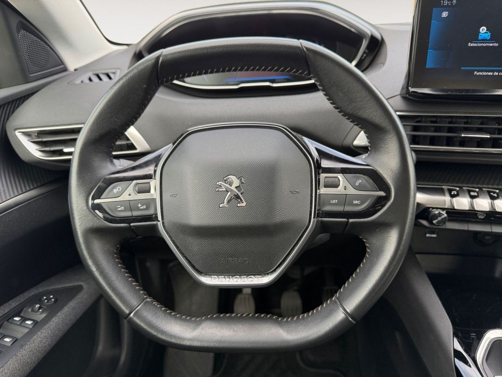 PEUGEOT 3008 1.5 BlueHDi 96kW Active Pack EAT8 11