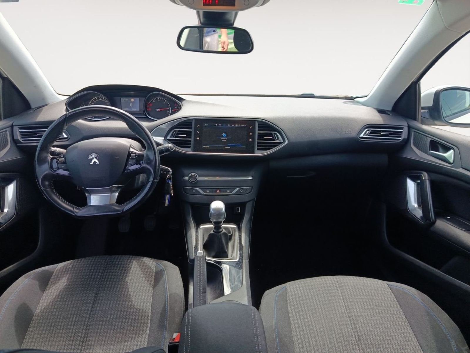 PEUGEOT 308 5p Tech Ed. 1.5 BlueHDi 96KW (130CV) 10 