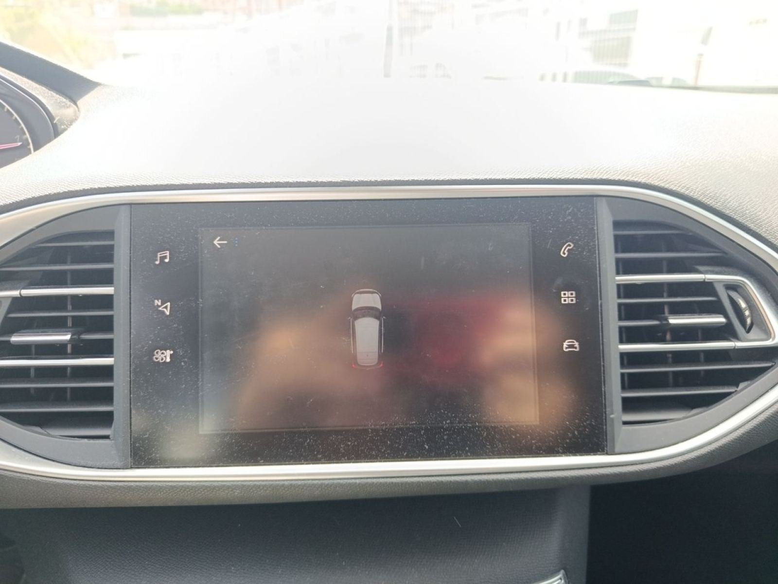 PEUGEOT 308 5p Tech Ed. 1.5 BlueHDi 96KW (130CV) 17 