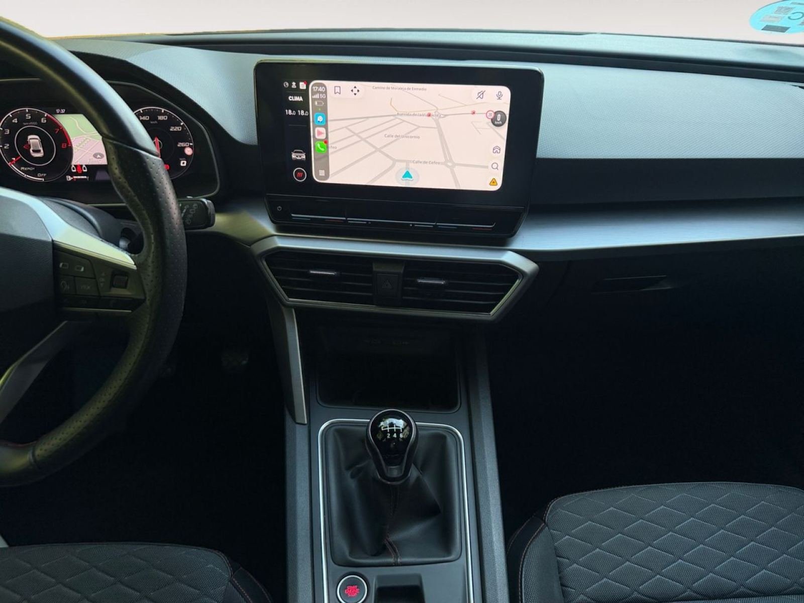 SEAT LEON 1.0 TSI 81kW S&S FR 25 Aniversario 9