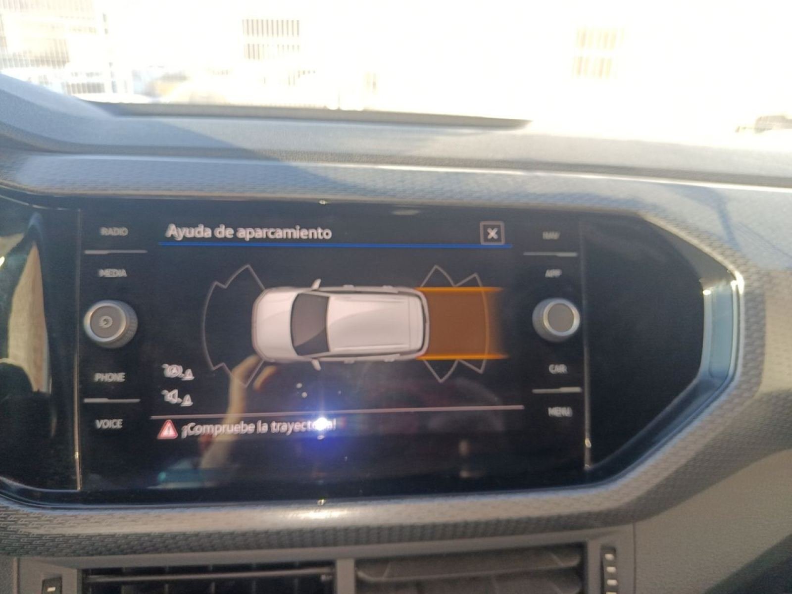 VOLKSWAGEN T-CROSS R LINE 16 