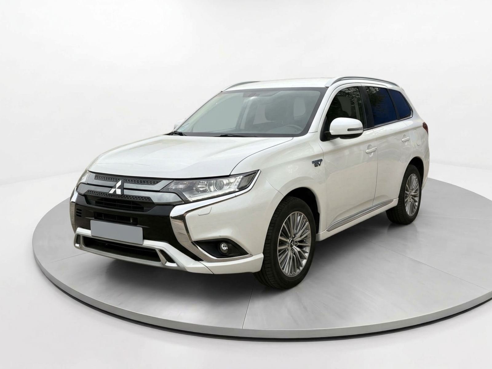 imagen de MITSUBISHI OUTLANDER 2.4 PHEV Motion Auto 4WD MY19.5 - REF: 07506