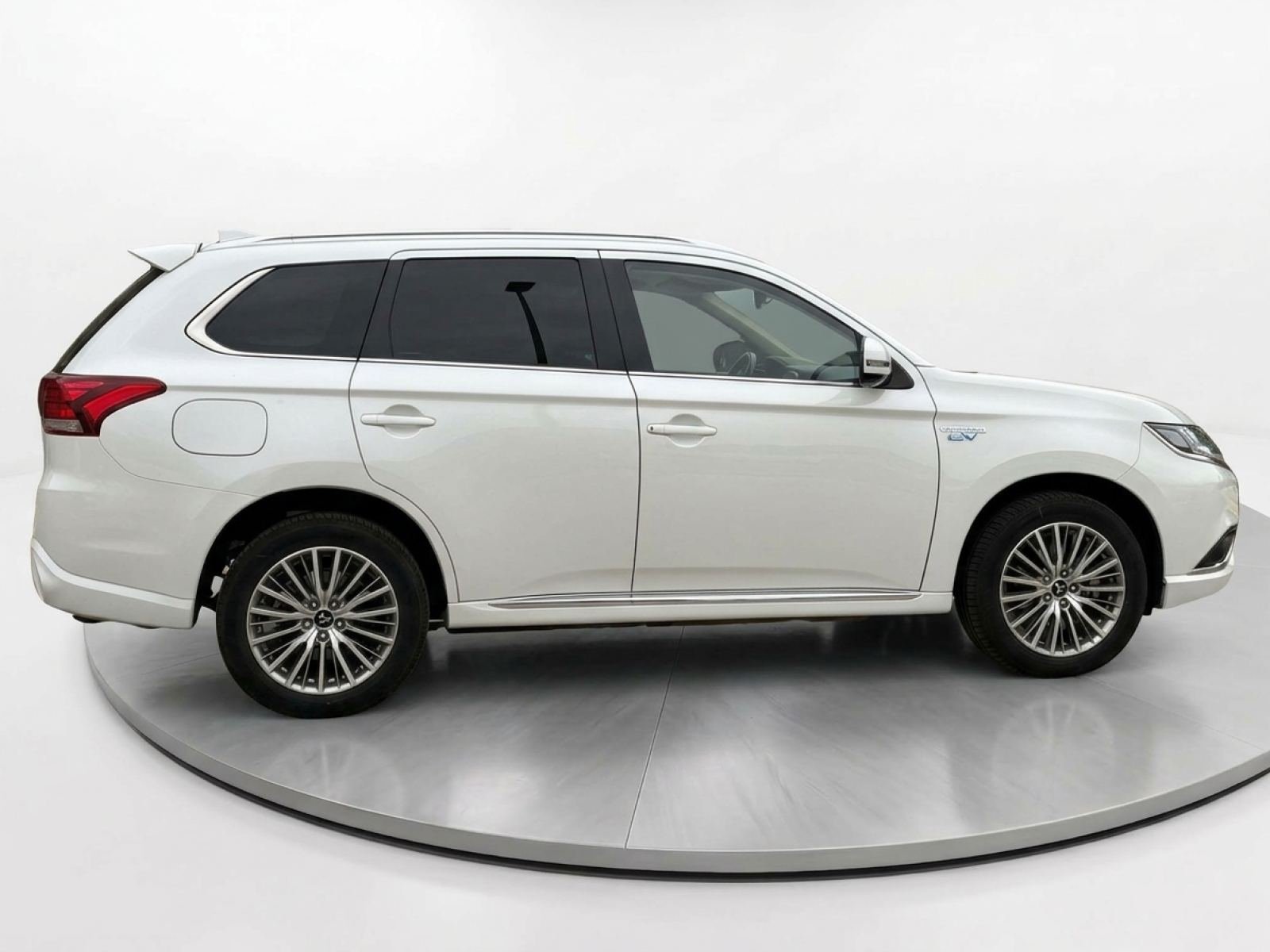 MITSUBISHI OUTLANDER 2.4 PHEV Motion Auto 4WD MY19.5 6