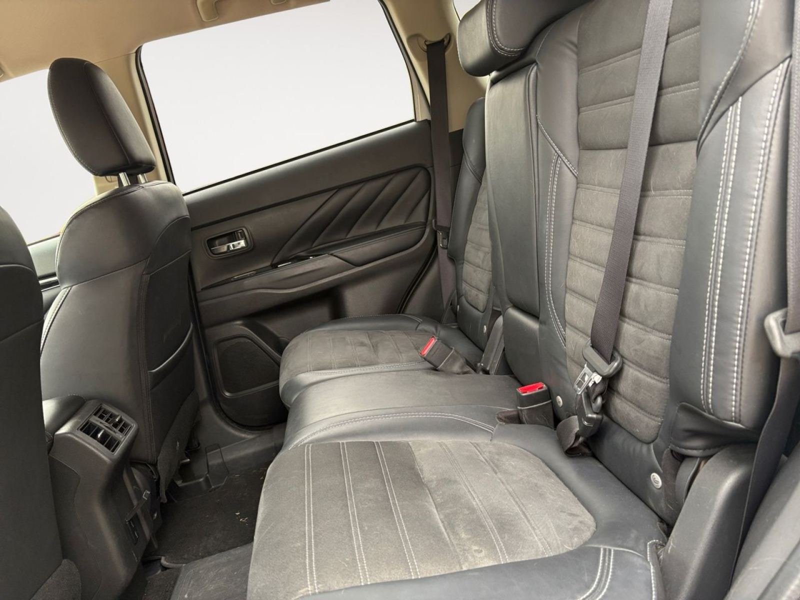 MITSUBISHI OUTLANDER 2.4 PHEV Motion Auto 4WD MY19.5 7