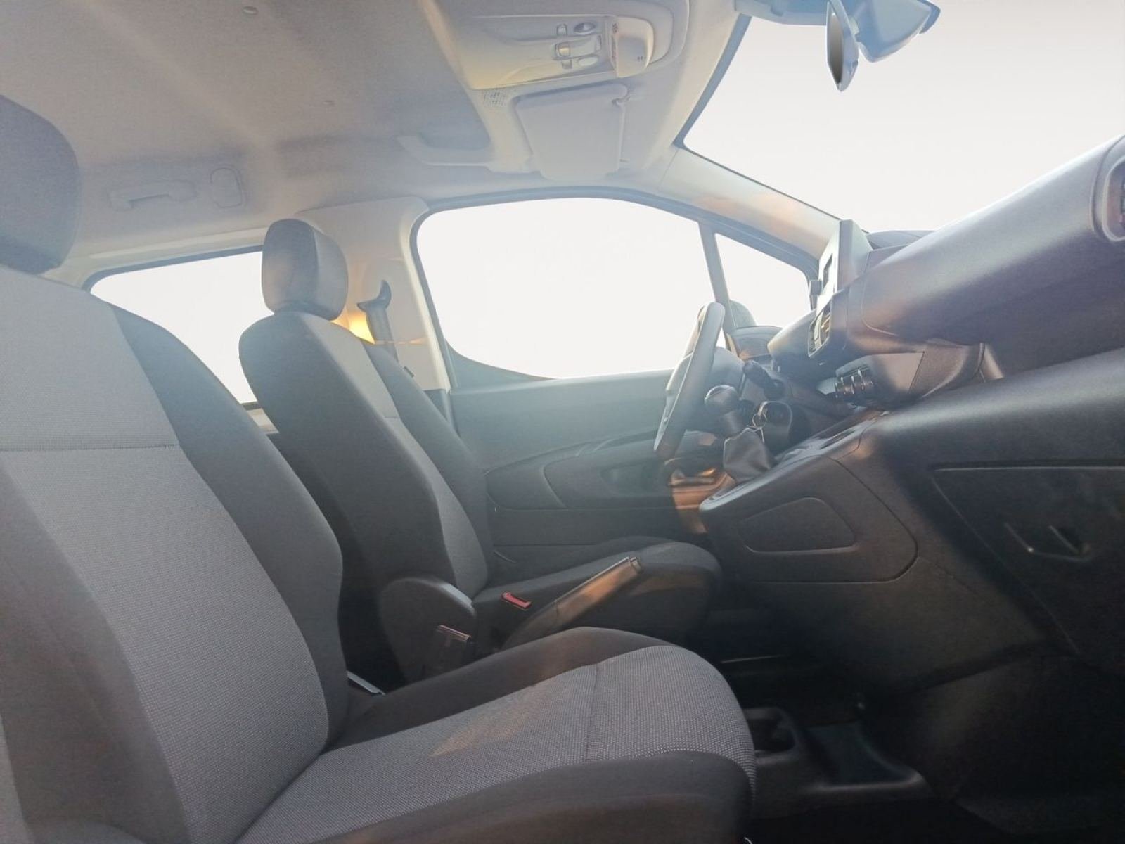 PEUGEOT RIFTER Style Long BlueHDi 96kW 10