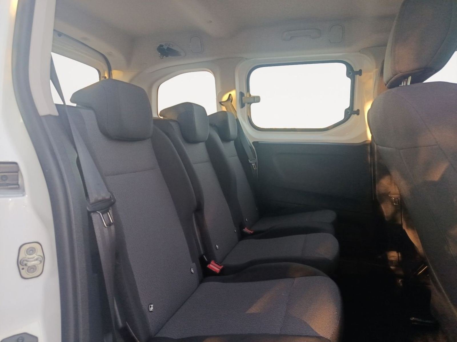PEUGEOT RIFTER Style Long BlueHDi 96kW 15