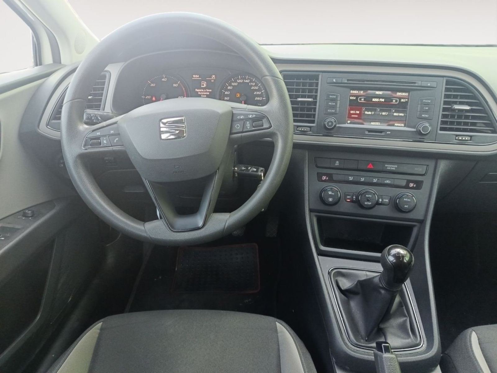 SEAT LEON 1.6 TDI 66kW (90CV) Reference Plus 10