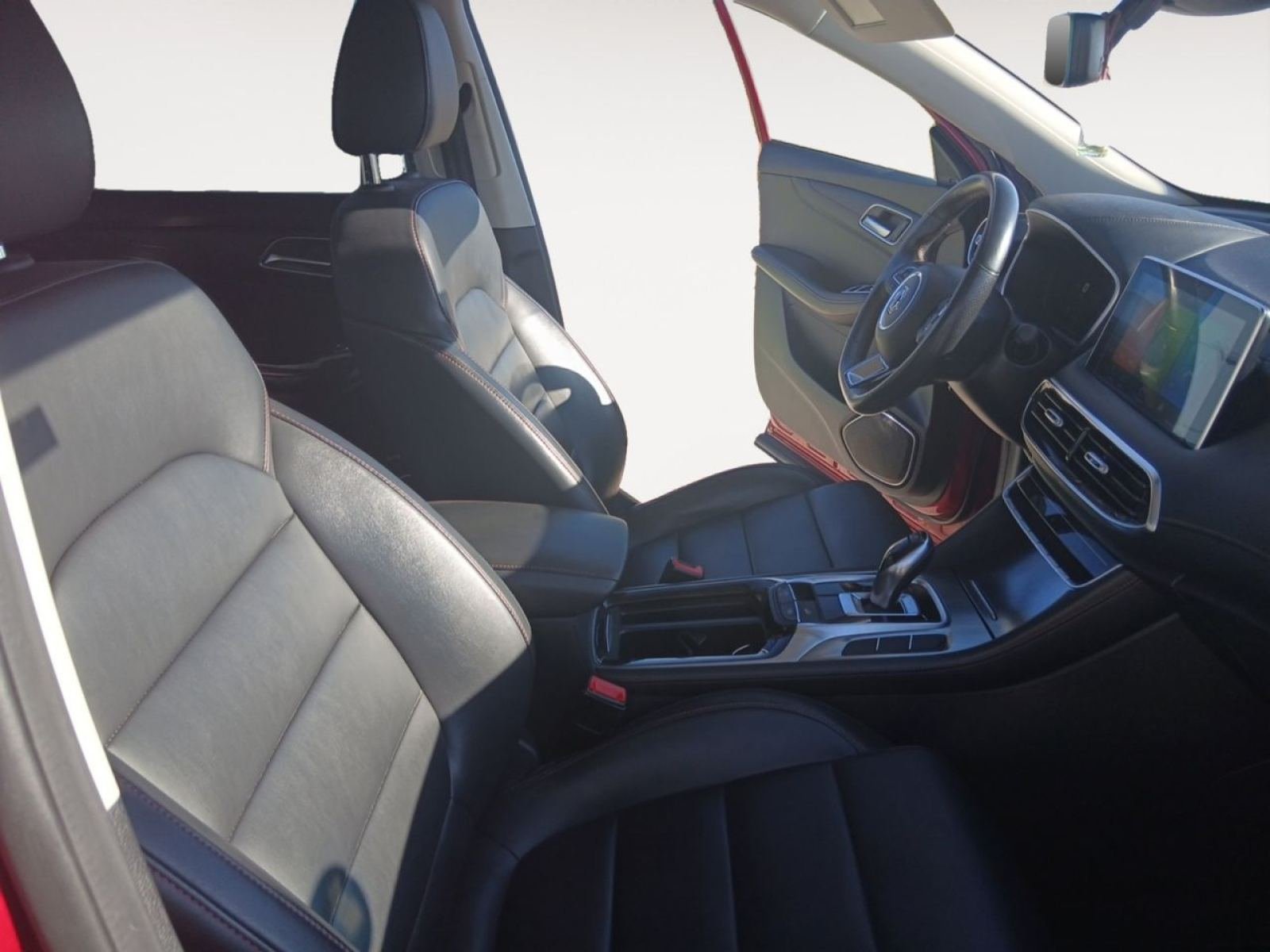 MG EHS 1.5T-GDI PHEV Luxury 11