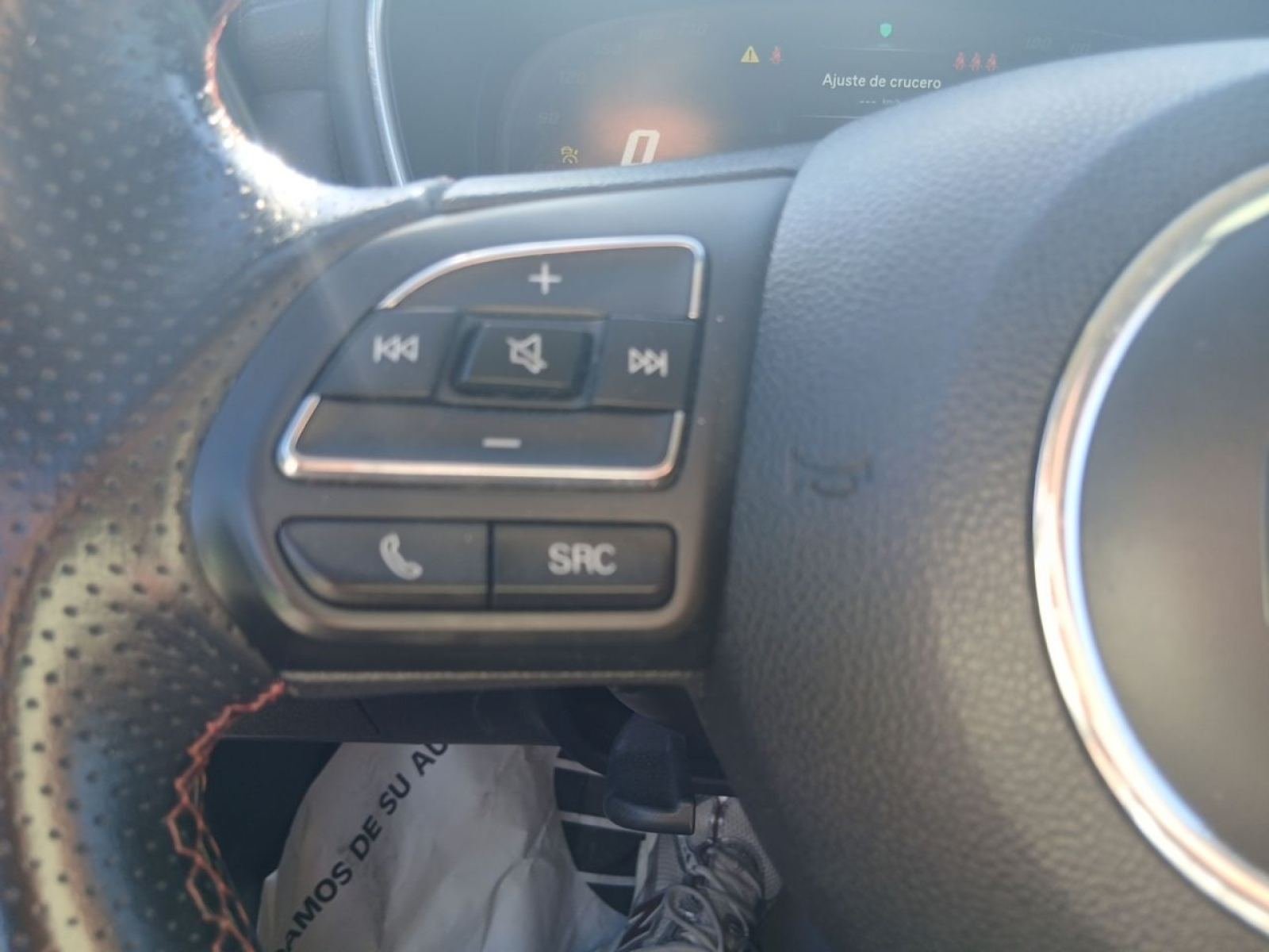 MG EHS 1.5T-GDI PHEV Luxury 18