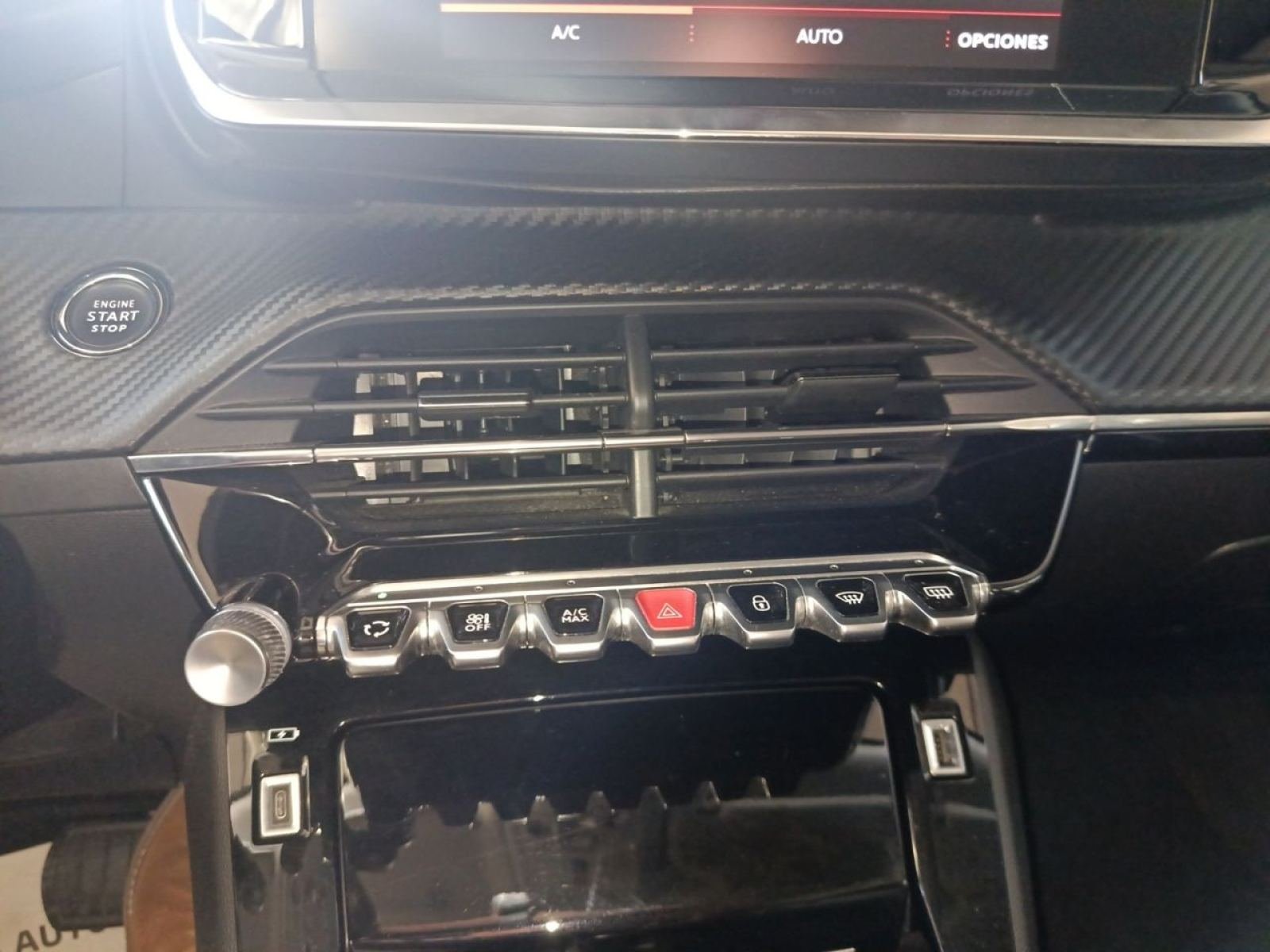 PEUGEOT 2008 Allure Pack Puretech 130 S&S EAT8 20