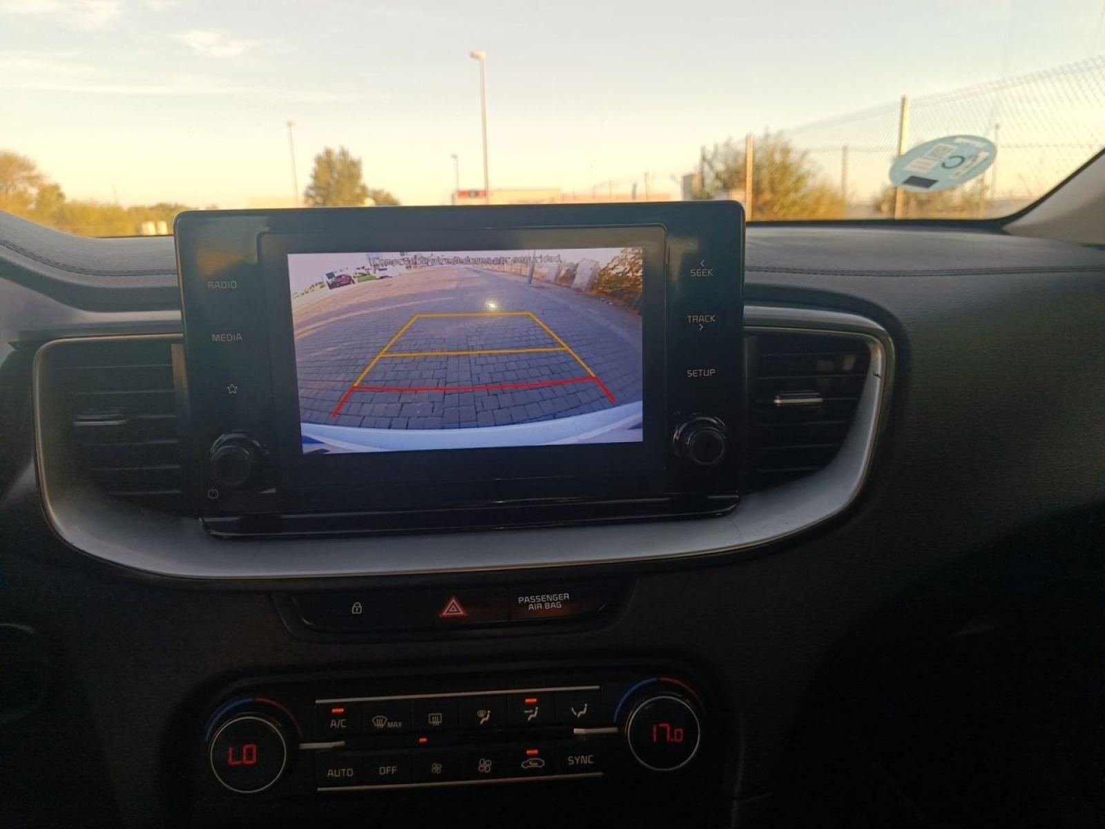 KIA XCEED 1.0 T-GDi Emotion 88kW (120CV) 13 