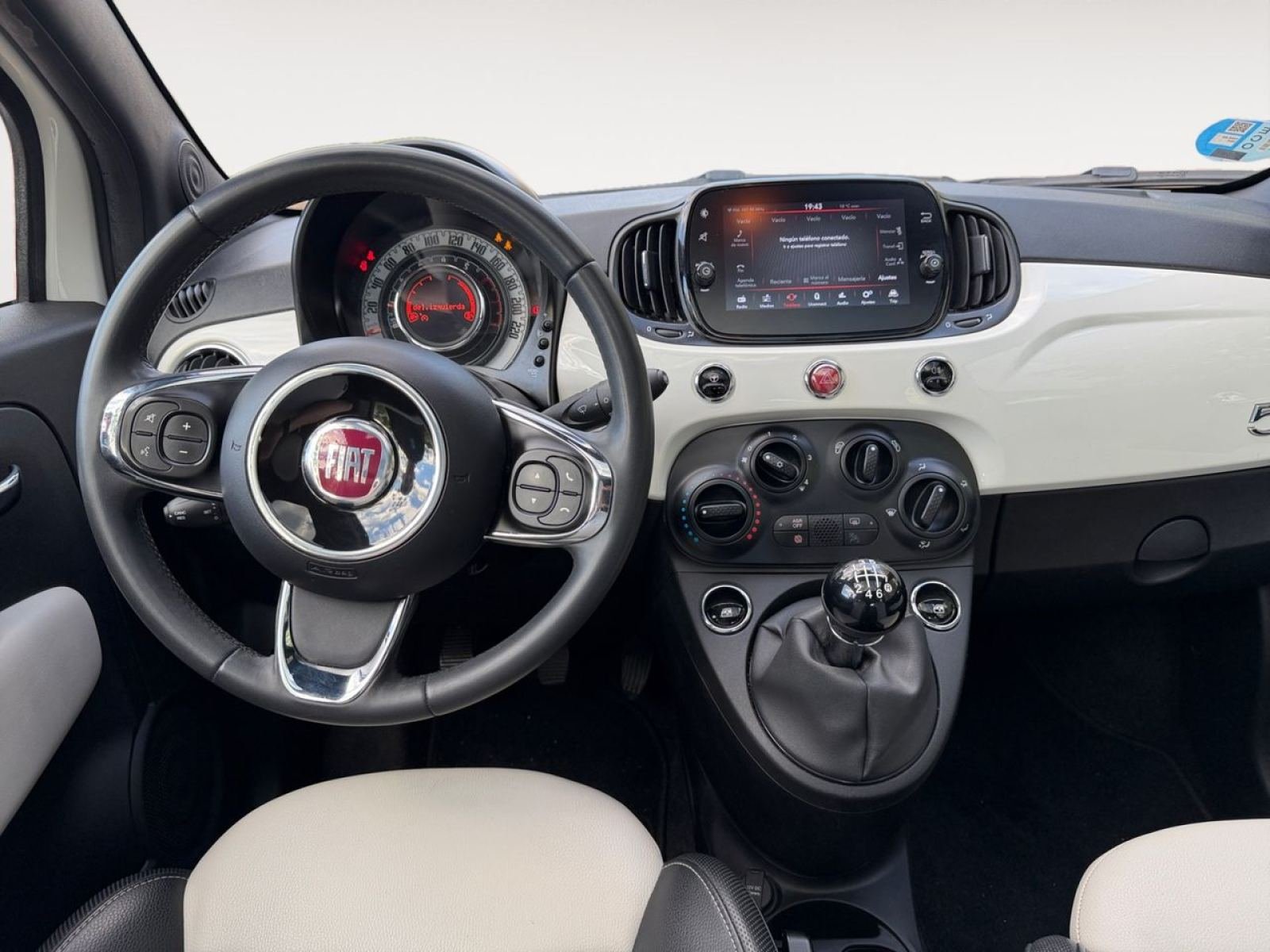 FIAT 500 Dolcevita 1.0 Hybrid 51KW (70 CV) 9