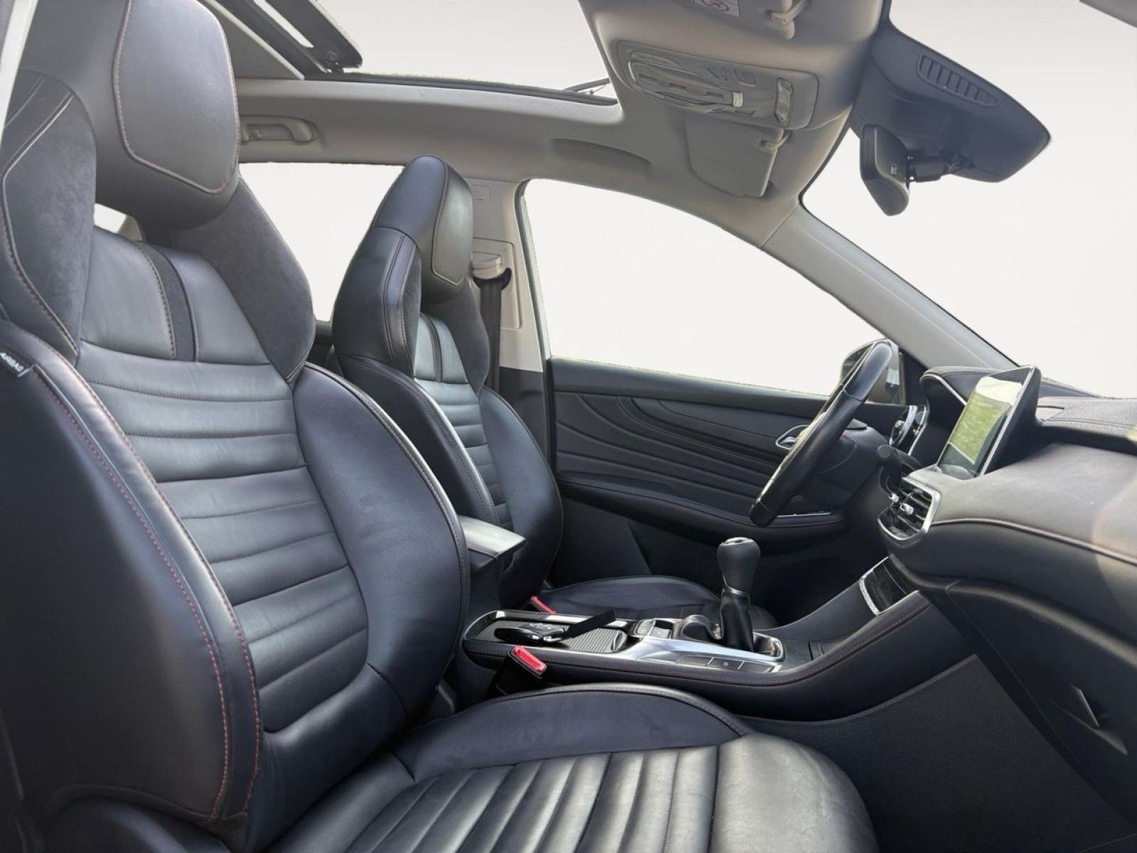 MG ZS 1.5 Turbo GDI Luxury 8