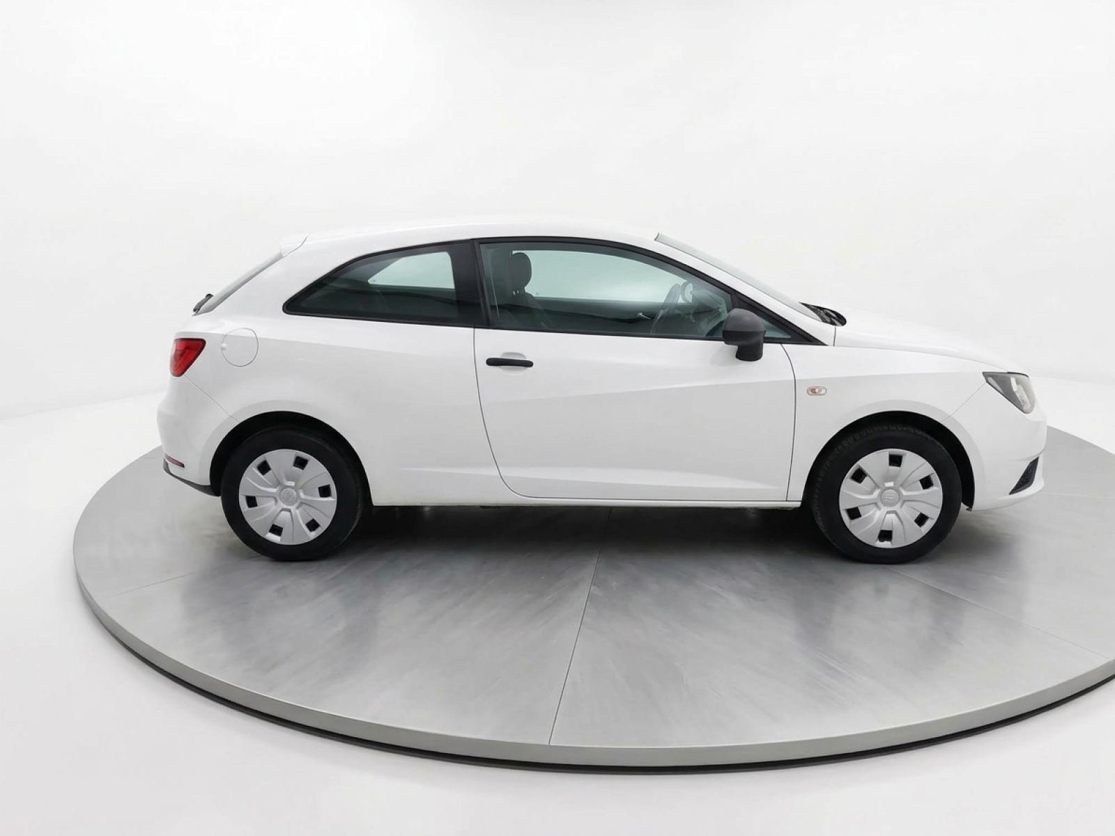 SEAT IBIZA SC 1.4 TDI 90cv Reference 15