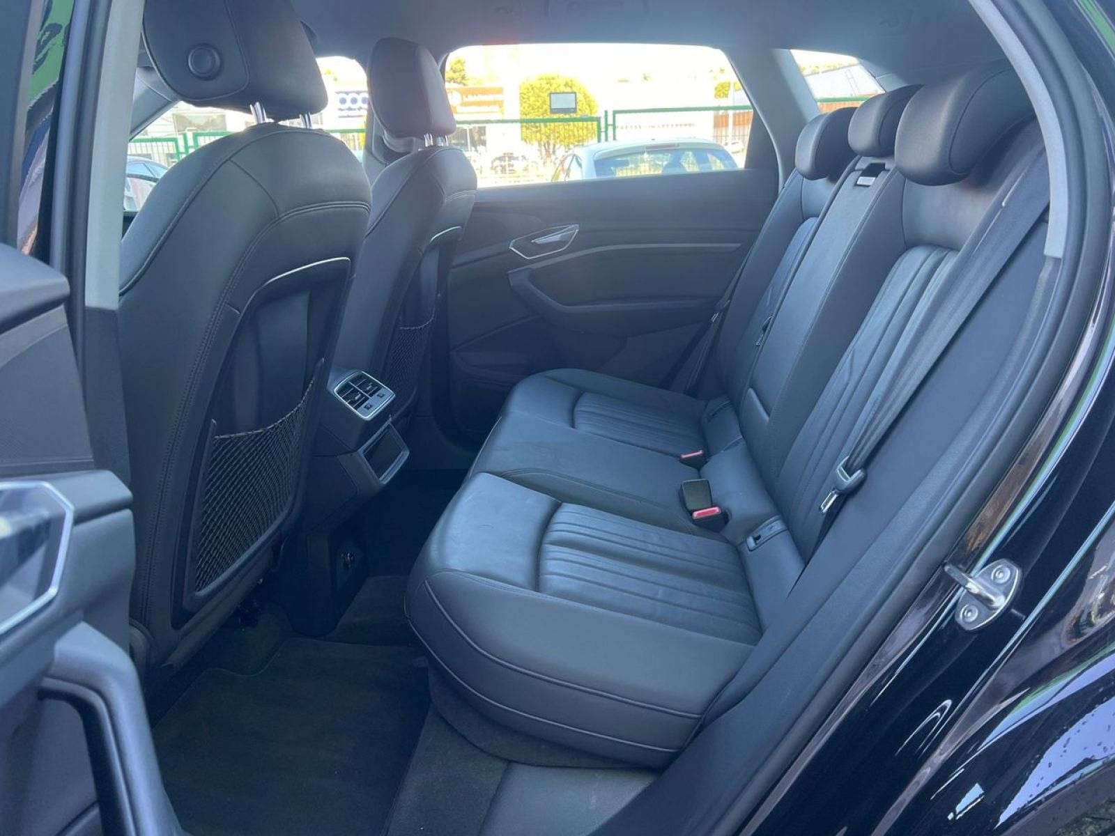 AUDI E-TRON Advanced 50 quattro 11