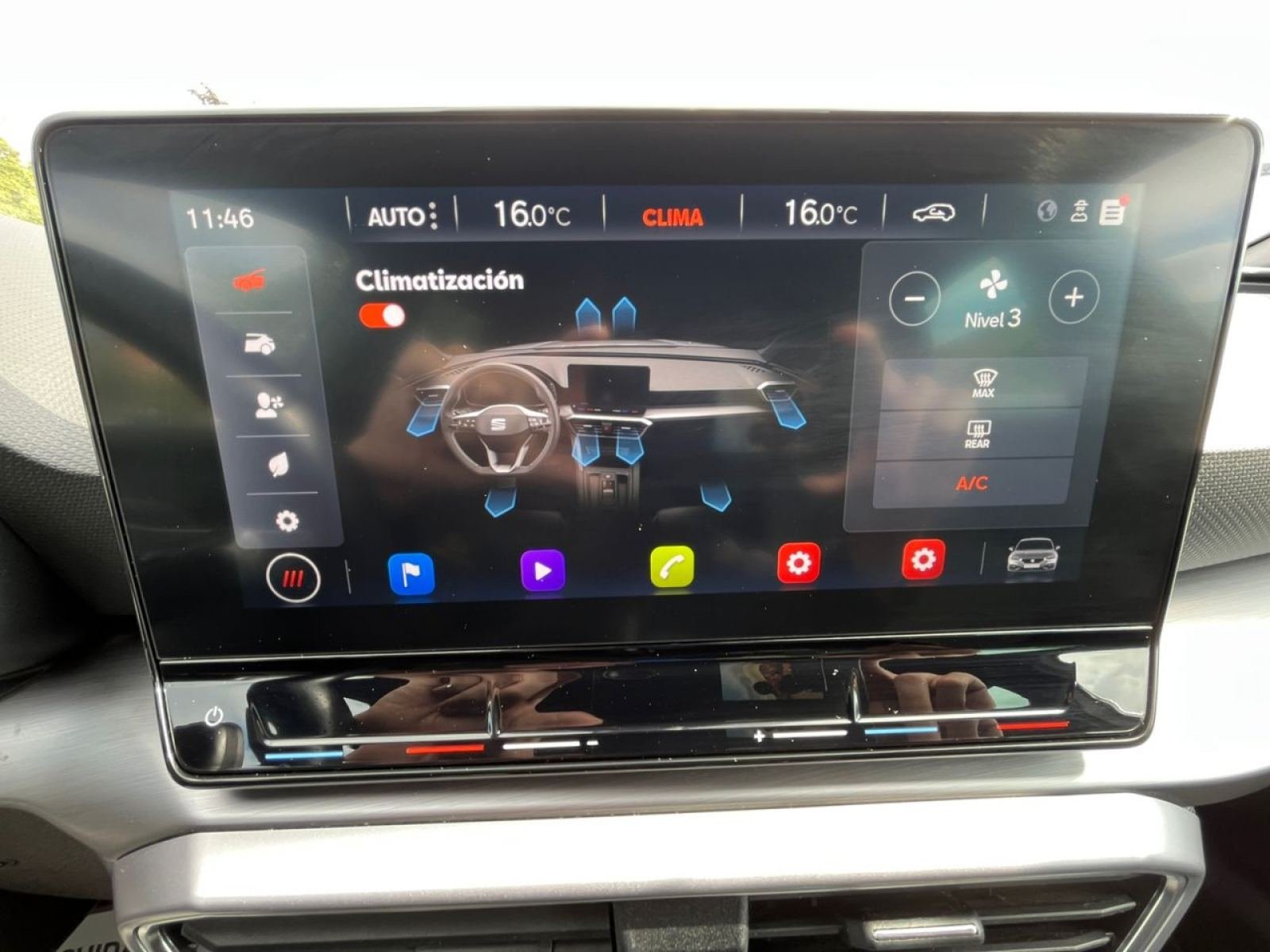 SEAT LEON 1.0 TSI 81kW S&S FR 25 Aniversario 19