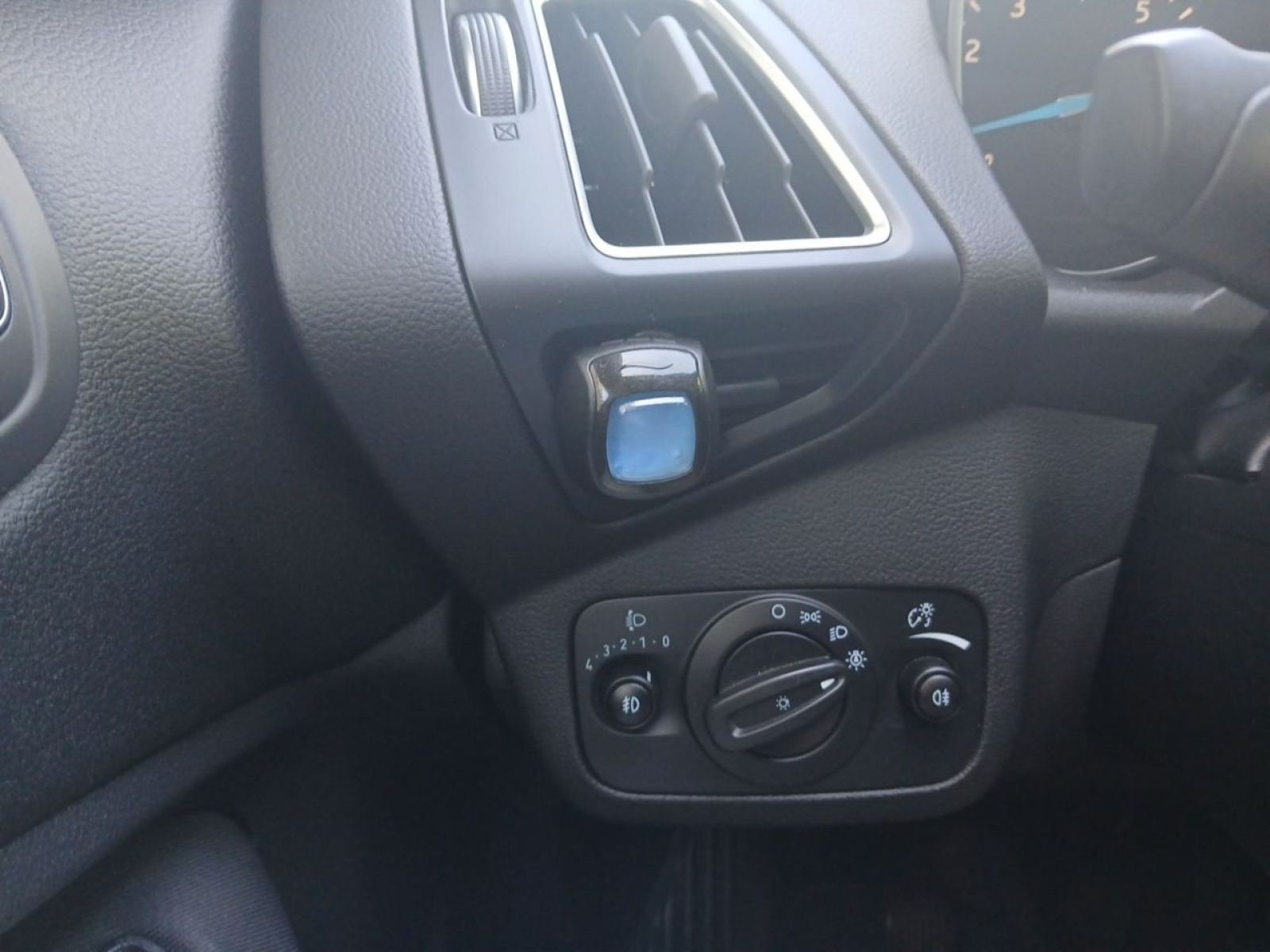 FORD C MAX 1.0 EcoBoost 92kW (125CV) Titanium 13