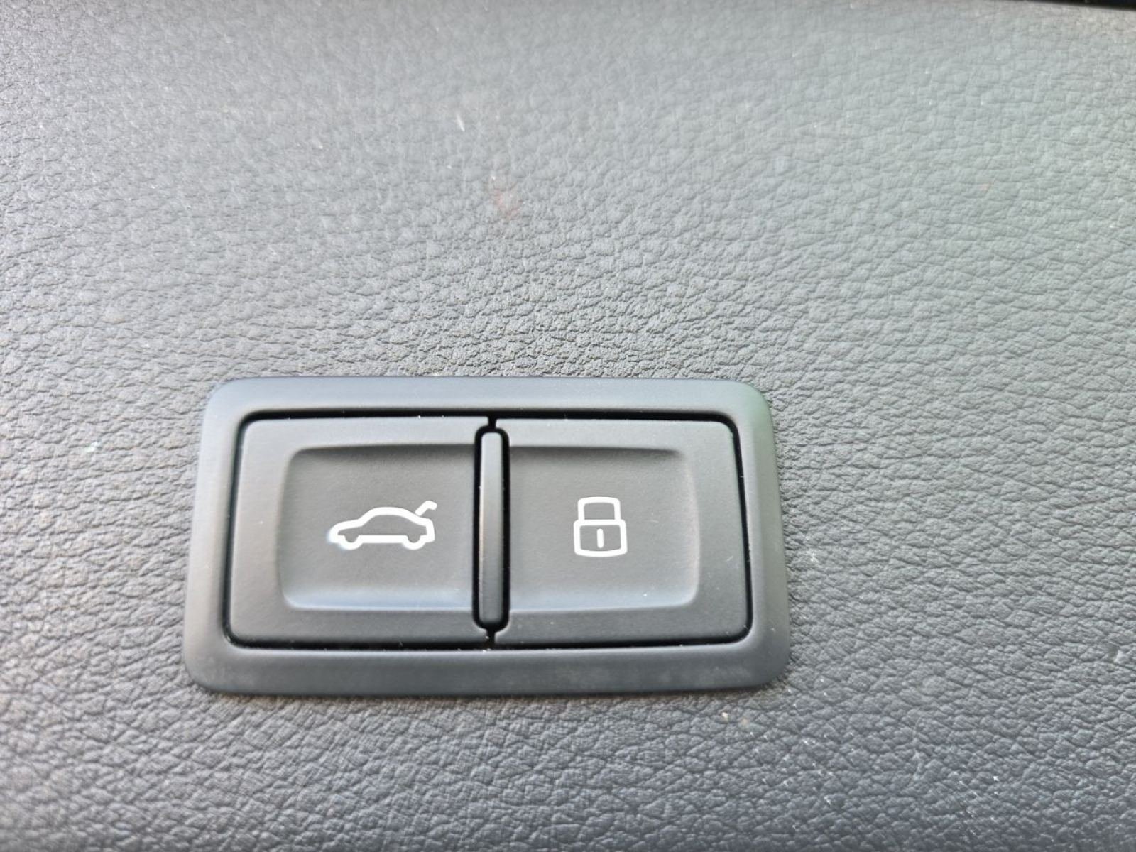 AUDI E-TRON Advanced 55 quattro 20