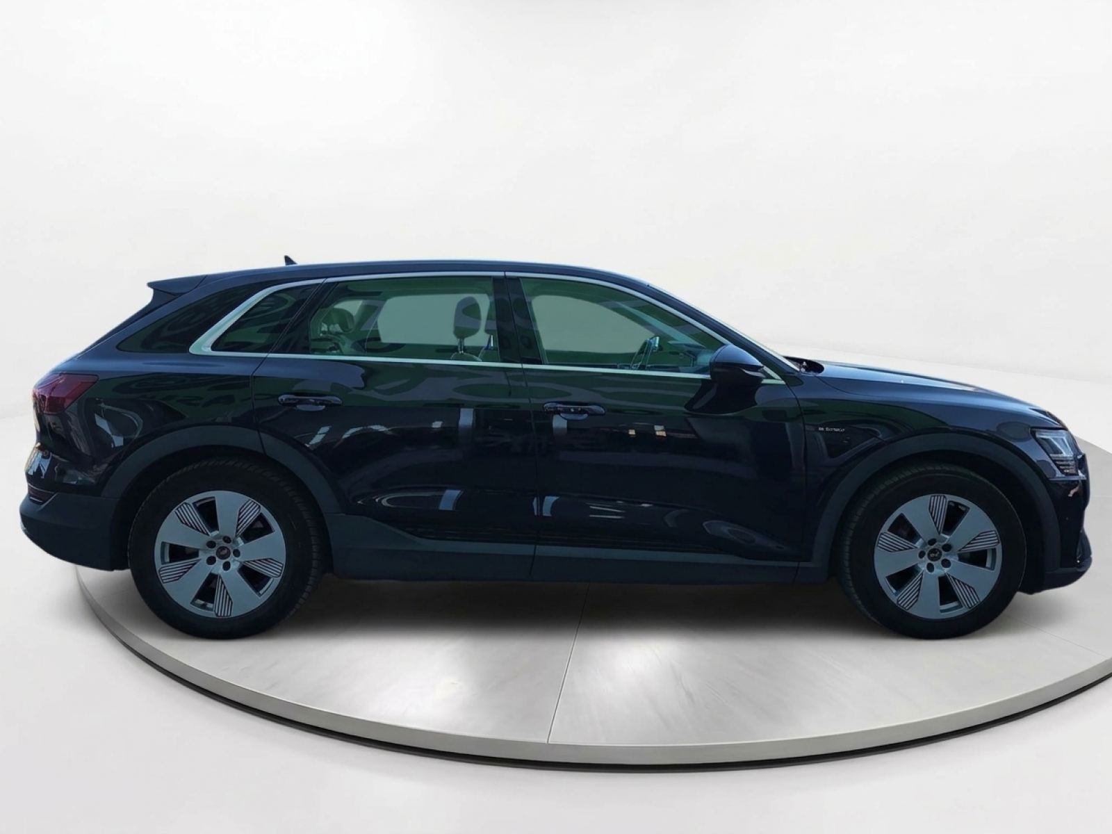 AUDI E-TRON Advanced 55 quattro 23