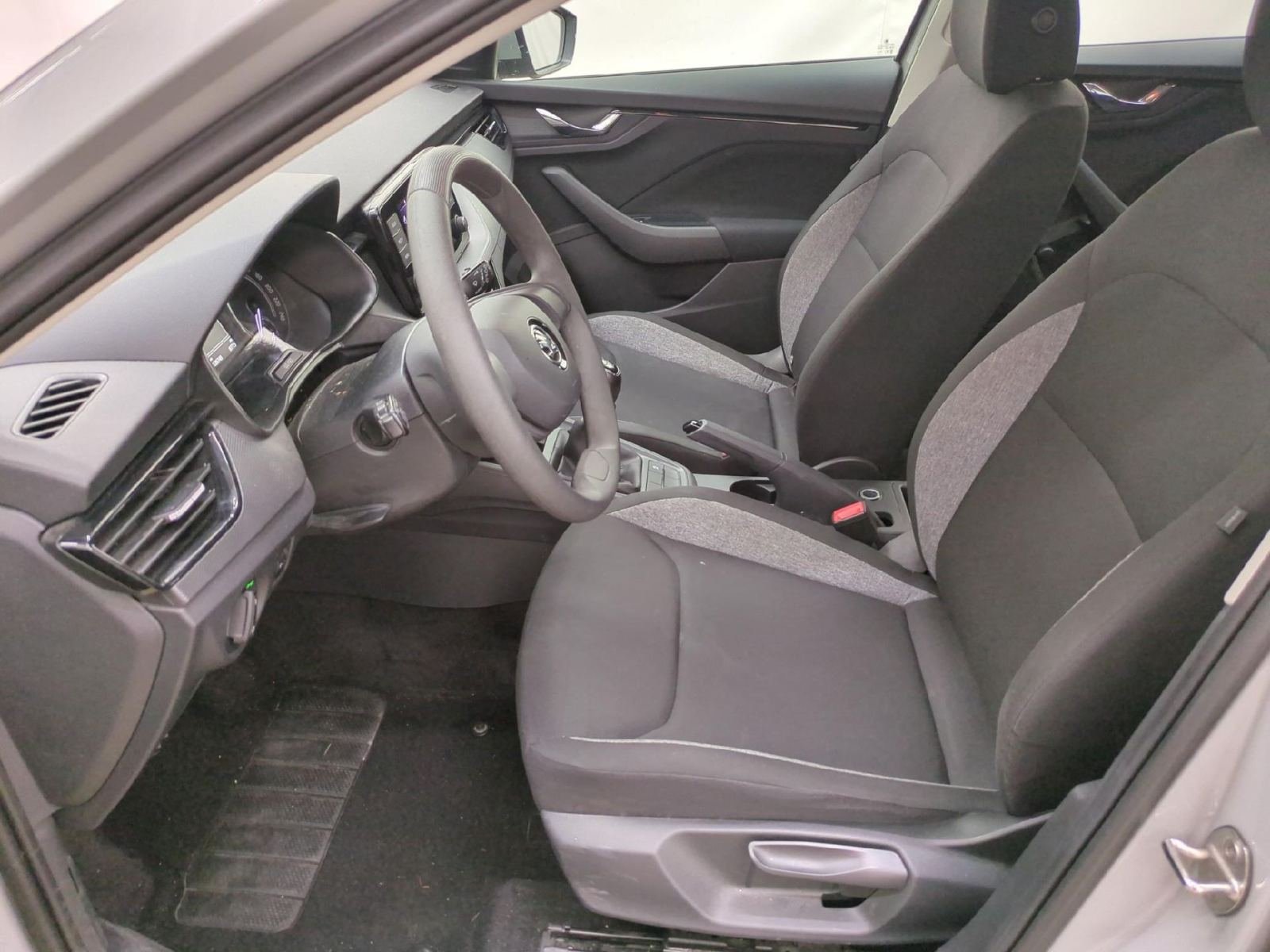 SKODA SCALA Active 1.0 TSI 95CV BVM5 E6d 9