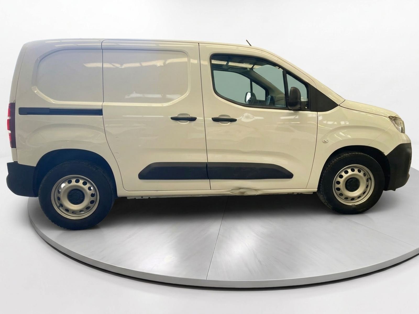 FIAT DOBLÓ Furgón L1 BlueHDi 1.5 L 650KG 100CV S&S 4