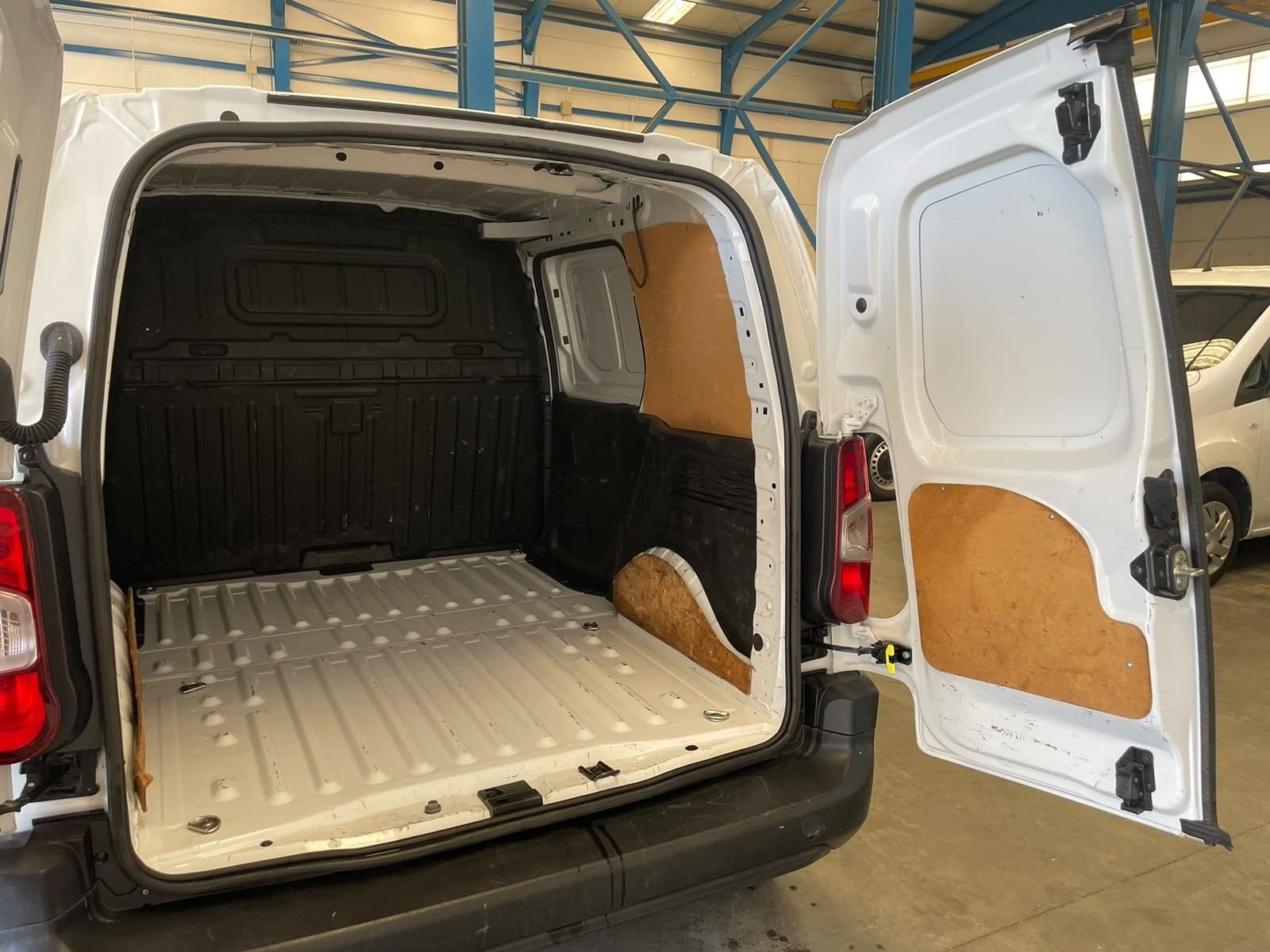 FIAT DOBLÓ Furgón L1 BlueHDi 1.5 L 650KG 100CV S&S 16