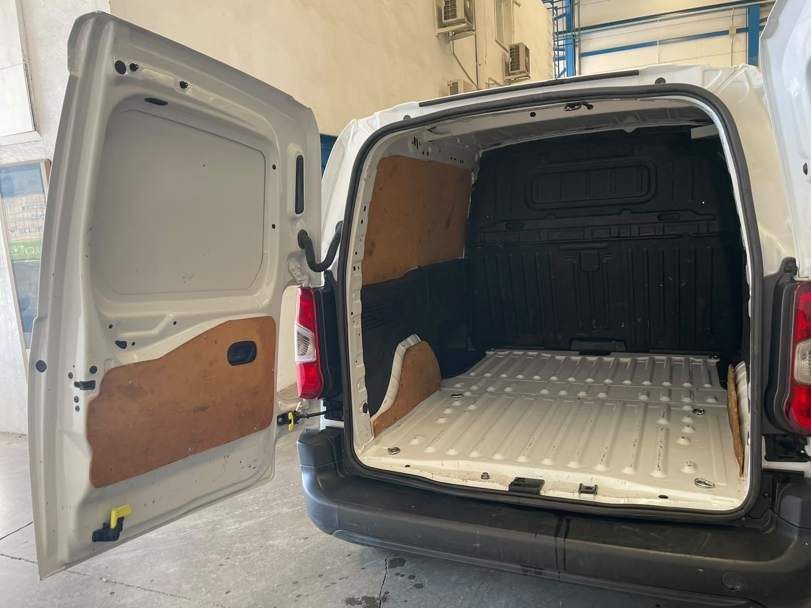 FIAT DOBLÓ Furgón L1 BlueHDi 1.5 L 650KG 100CV S&S 17