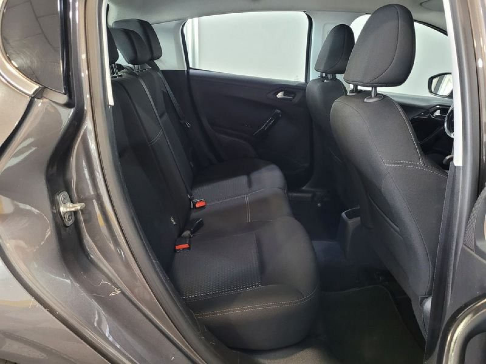 PEUGEOT 208 1.2 PureTech 110cv EAT6 Allure 9 