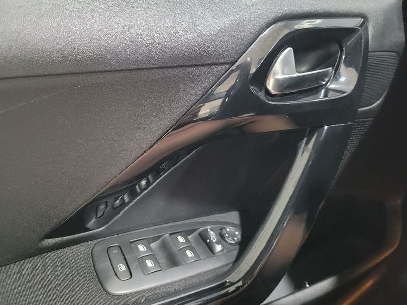 PEUGEOT 208 1.2 PureTech 110cv EAT6 Allure 13 