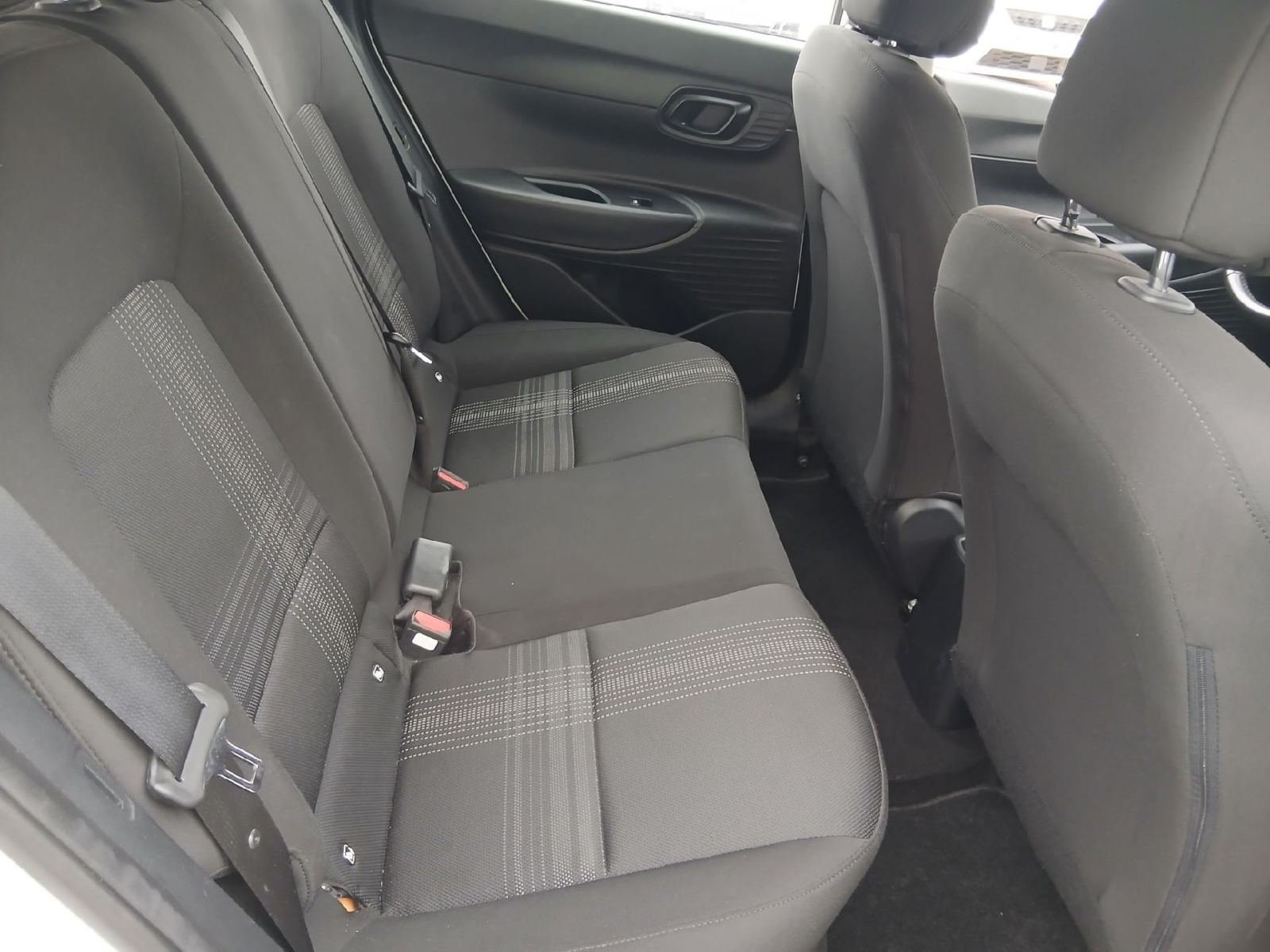 HYUNDAI BAYON todoterreno 1.2 MPI Essence 7