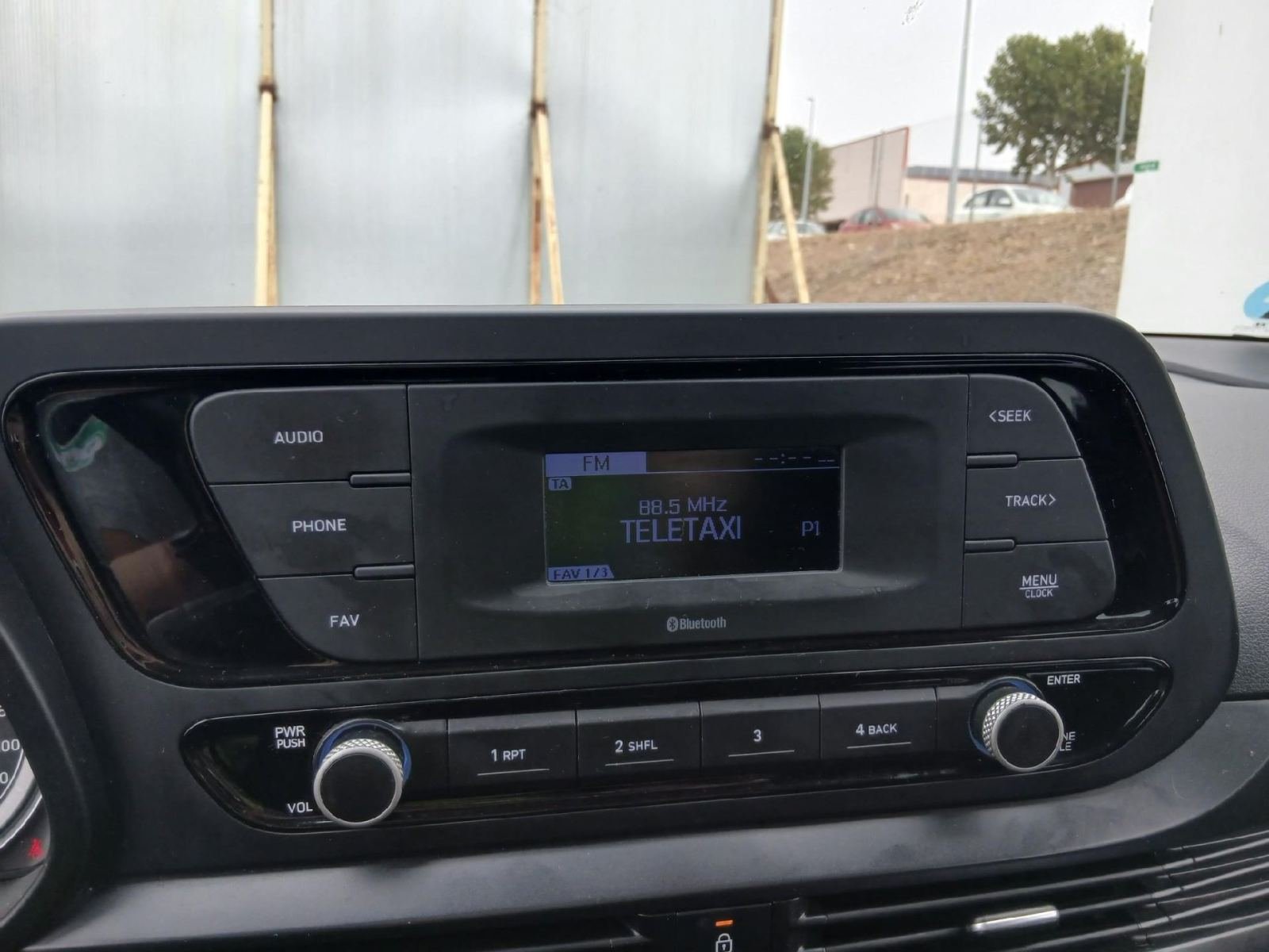 HYUNDAI BAYON todoterreno 1.2 MPI Essence 8