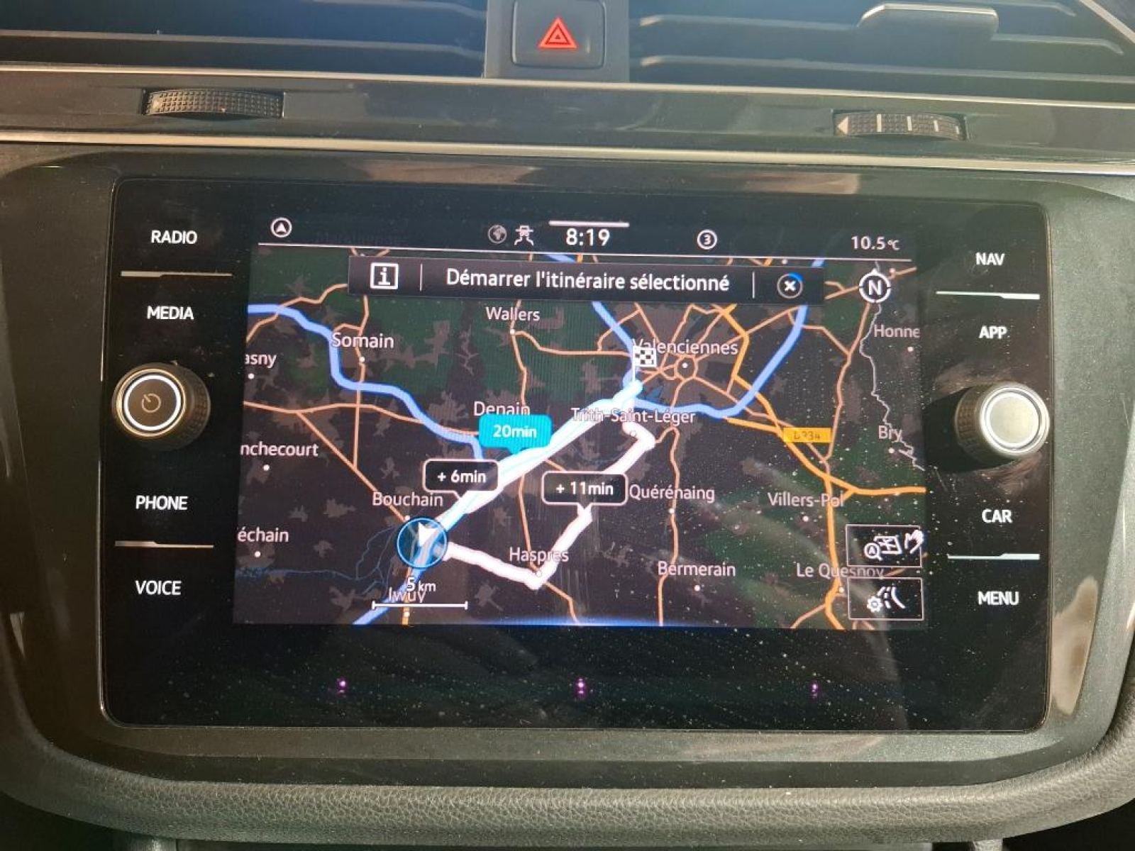 VOLKSWAGEN TIGUAN 2.0 TDI 150 CV Life Business DSG7 9 