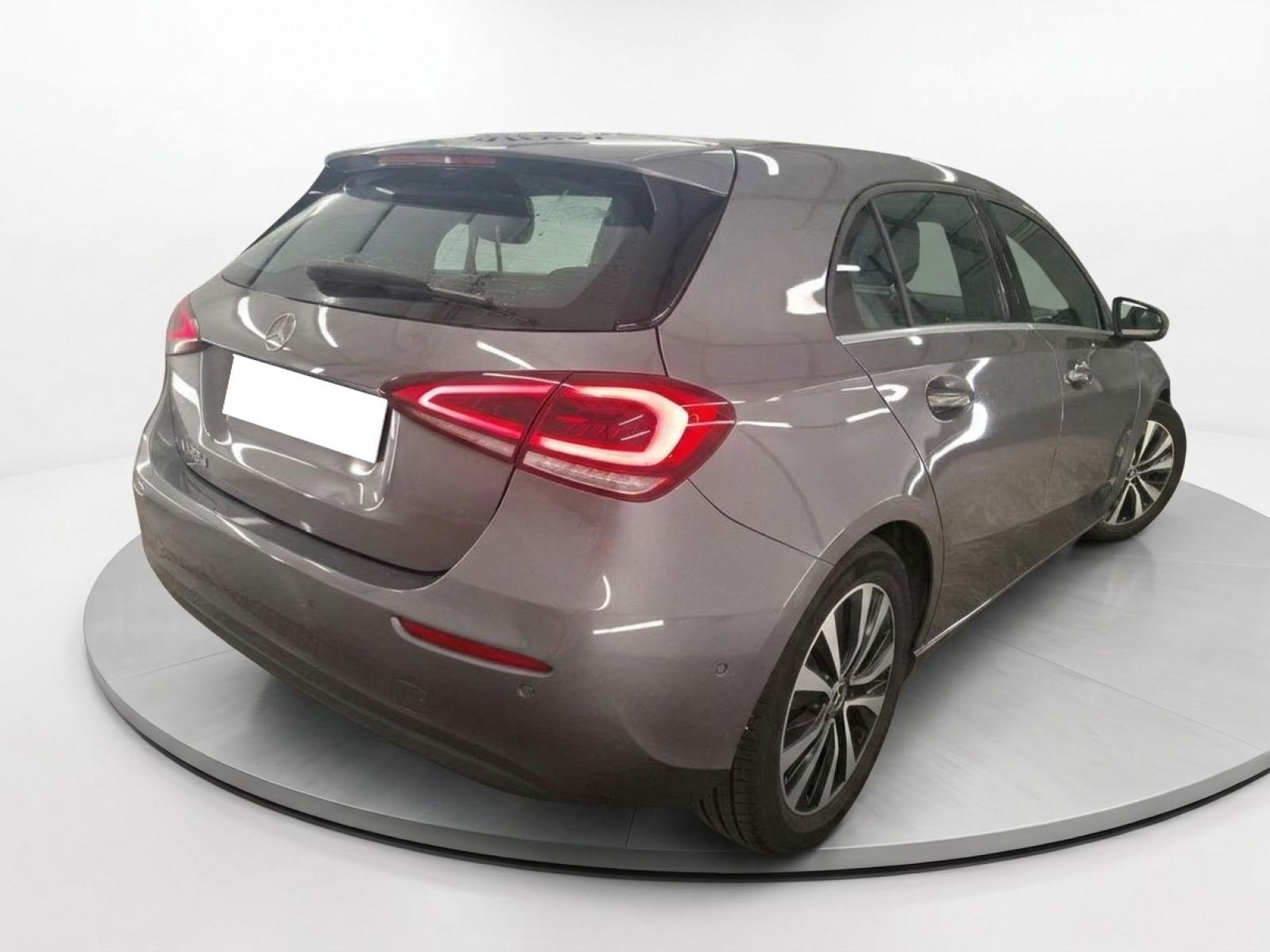 MERCEDES CLASE A Compact 180 d Business Line 8G-DCT 3