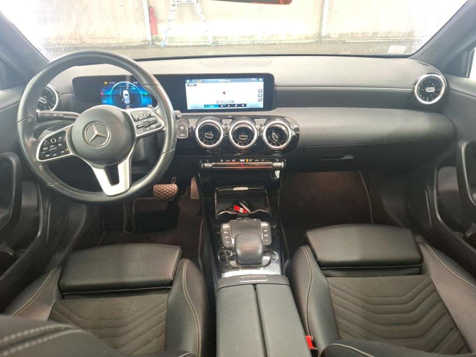 MERCEDES CLASE A Compact 180 d Business Line 8G-DCT 6