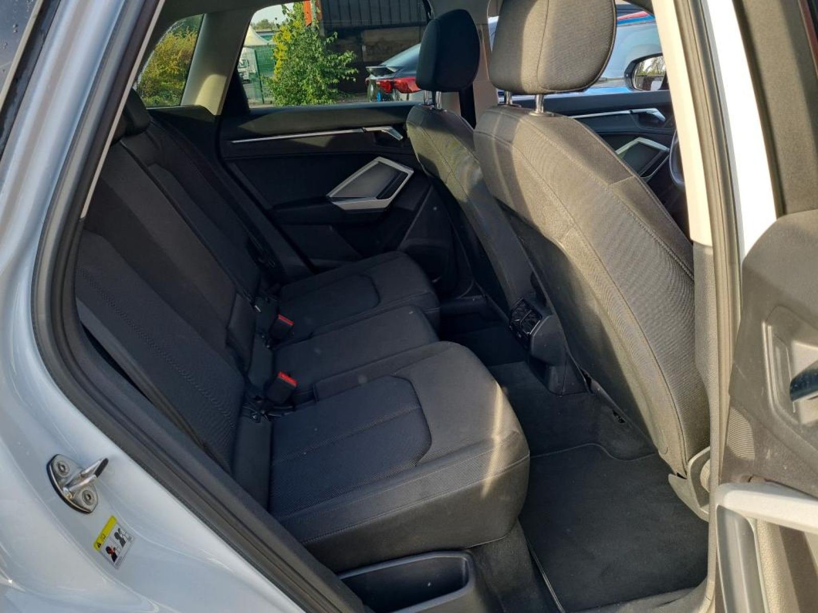 AUDI Q3 2.0 35 TDI S TRONIC BUSINESS EDITION 7