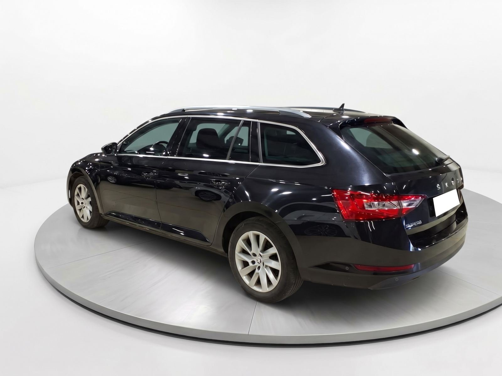 SKODA SUPERB 2.0 CRTDI 110KW STYLE 4