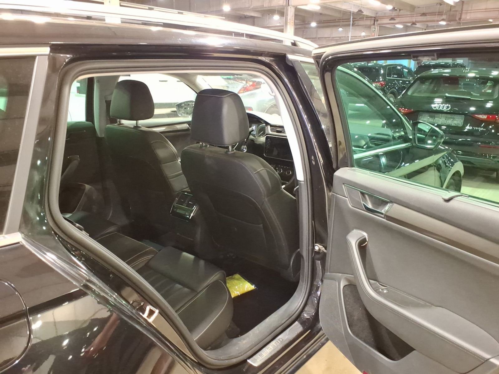 SKODA SUPERB 2.0 CRTDI 110KW STYLE 6