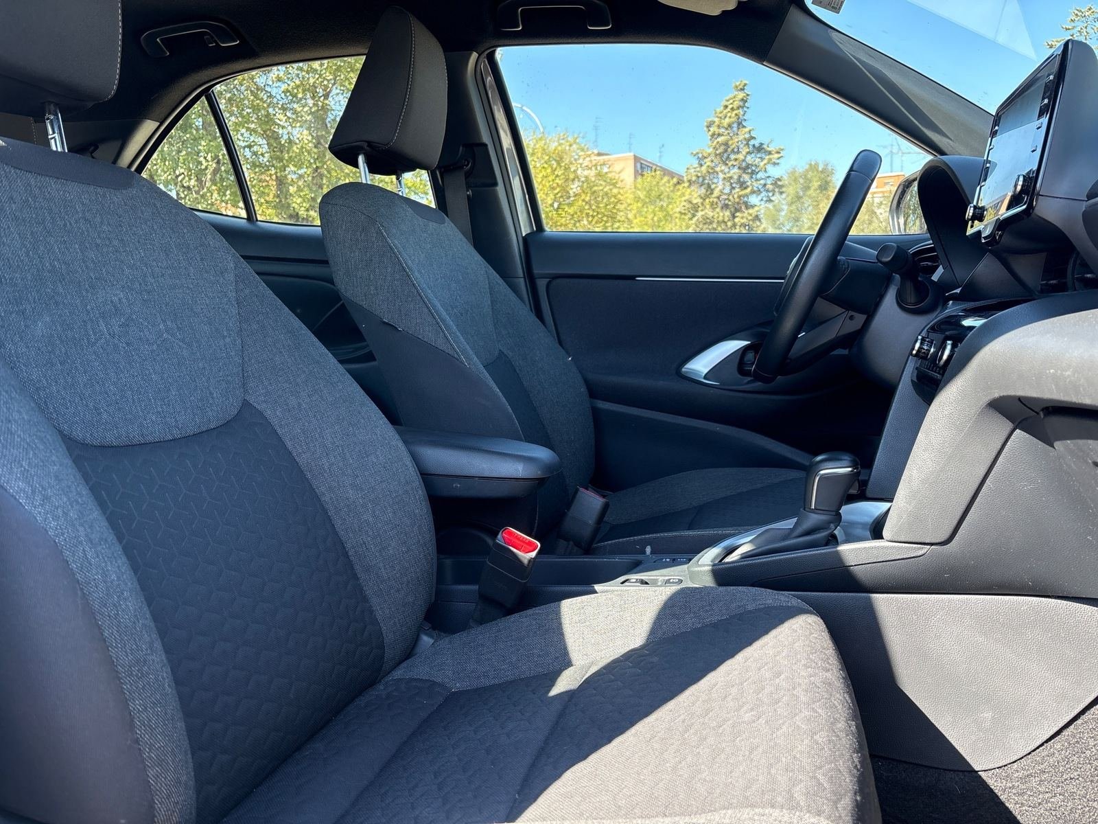 TOYOTA YARIS CROSS ACTIVE TECH 16 