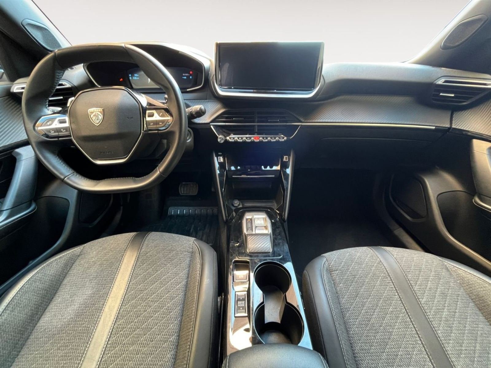PEUGEOT 2008 Allure Puretech 130 S&S EAT8 8 