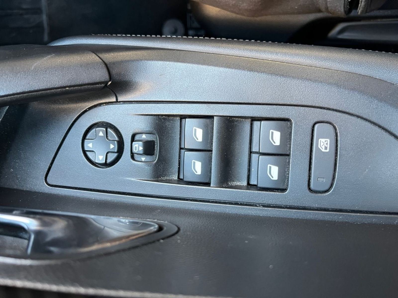 PEUGEOT 2008 Allure Puretech 130 S&S EAT8 12