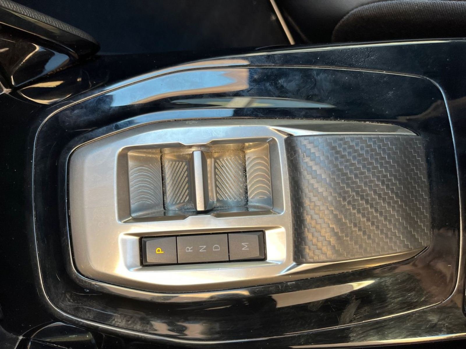 PEUGEOT 2008 Allure Puretech 130 S&S EAT8 13
