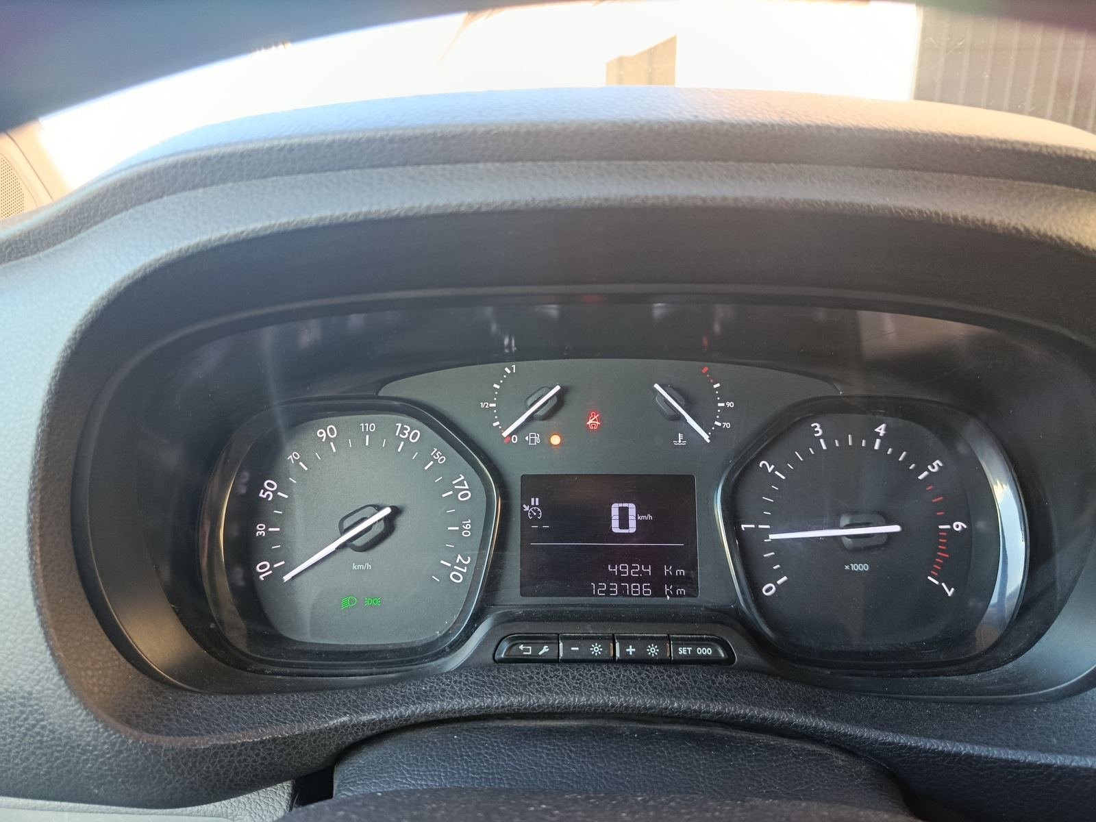 OPEL VIVARO DOBLE CABINA L .S 18 
