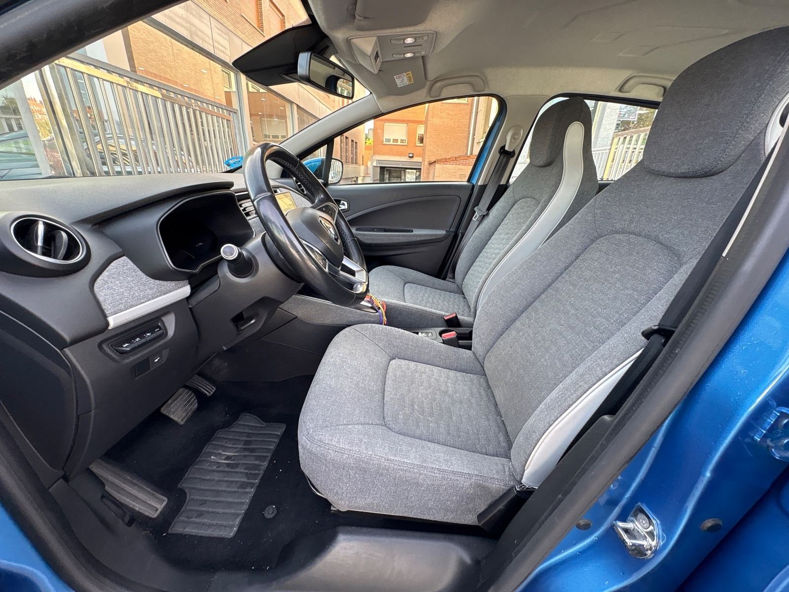 RENAULT ZOE Z.E. 50 9
