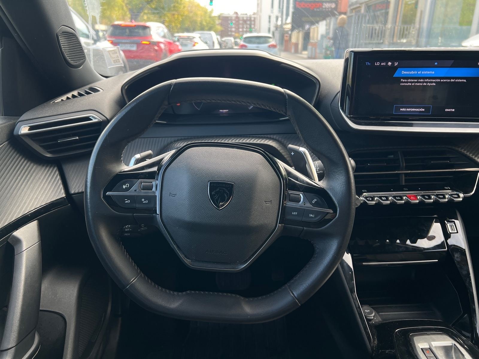 PEUGEOT 2008 Allure Puretech 130 S&S EAT8 11