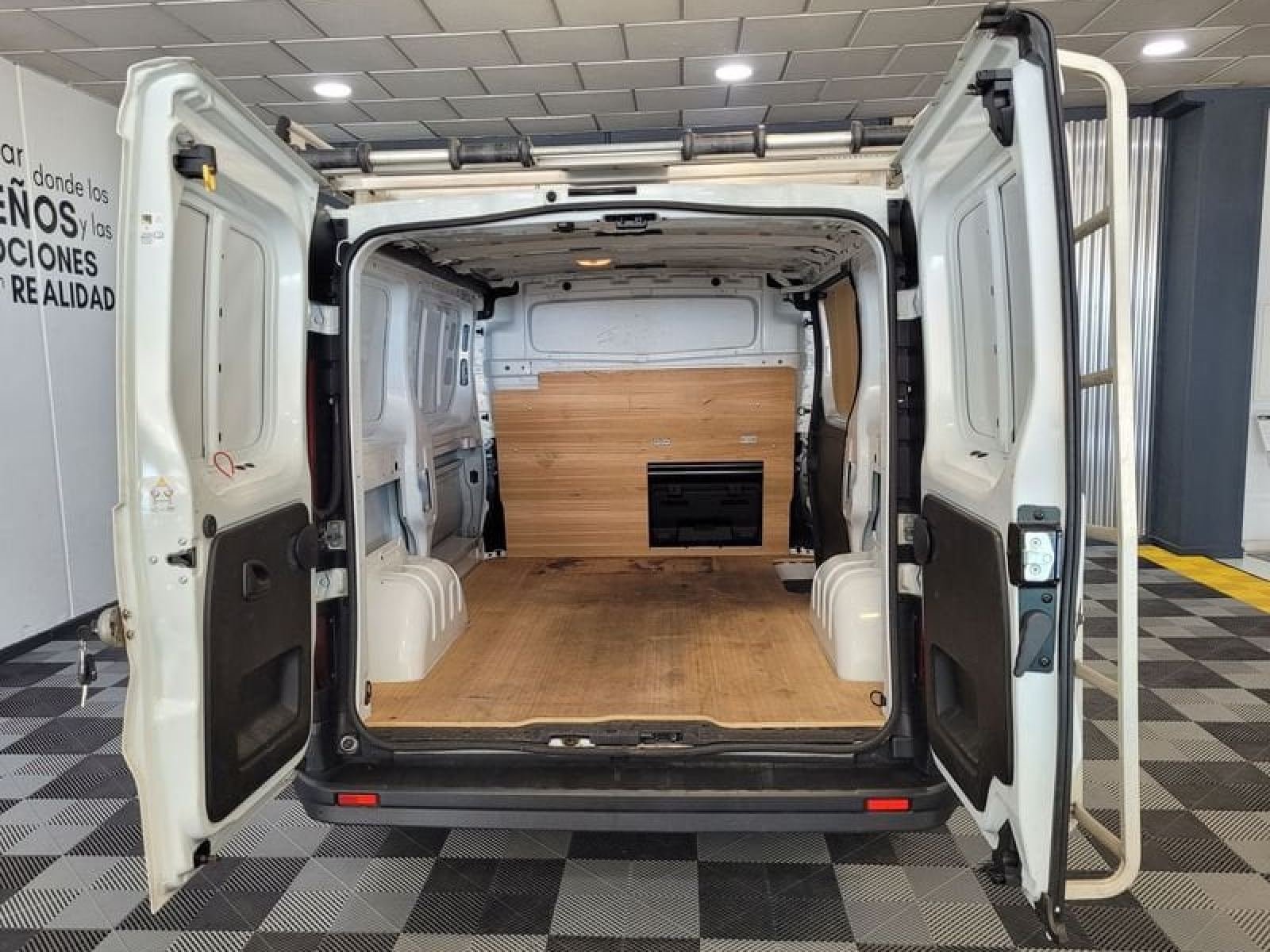 RENAULT TRAFIC Furgón 29 L1H1 Energy BluedCi 70 kW 8