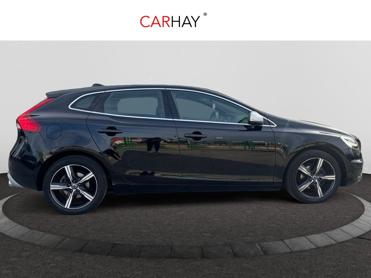 VOLVO V40 2.0 D2 R-Design Momentum 23 