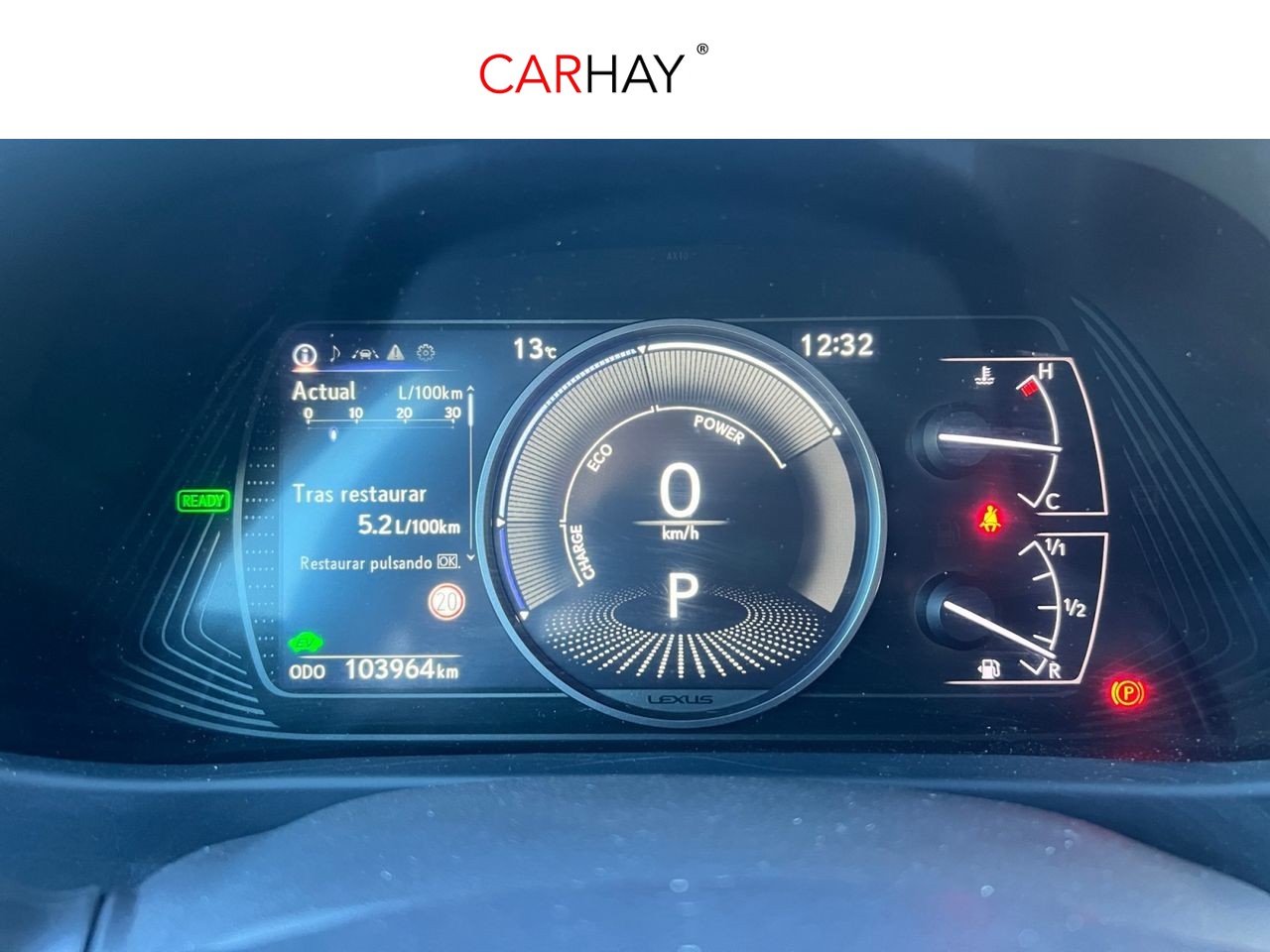 LEXUS UX 2.0 250h Business 14 