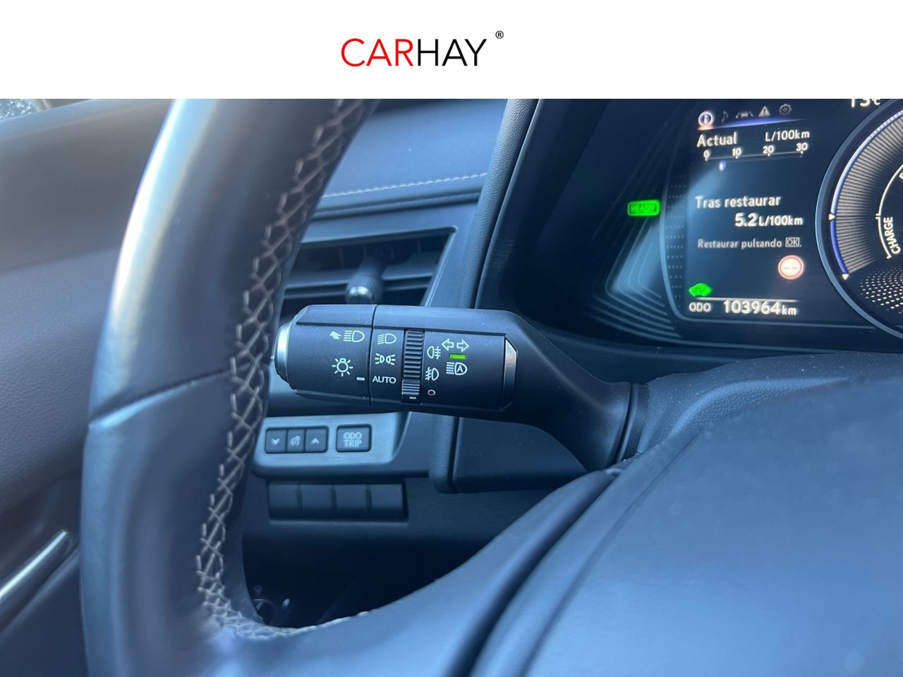 LEXUS UX 2.0 250h Business 19 